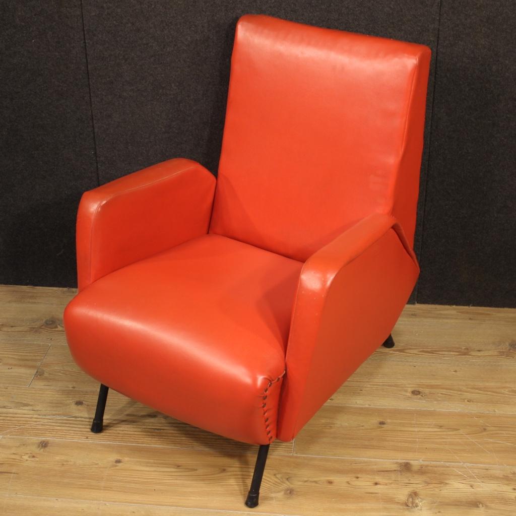 Pair of Italian Design Armchairs in Red Faux Leather For Sale 5