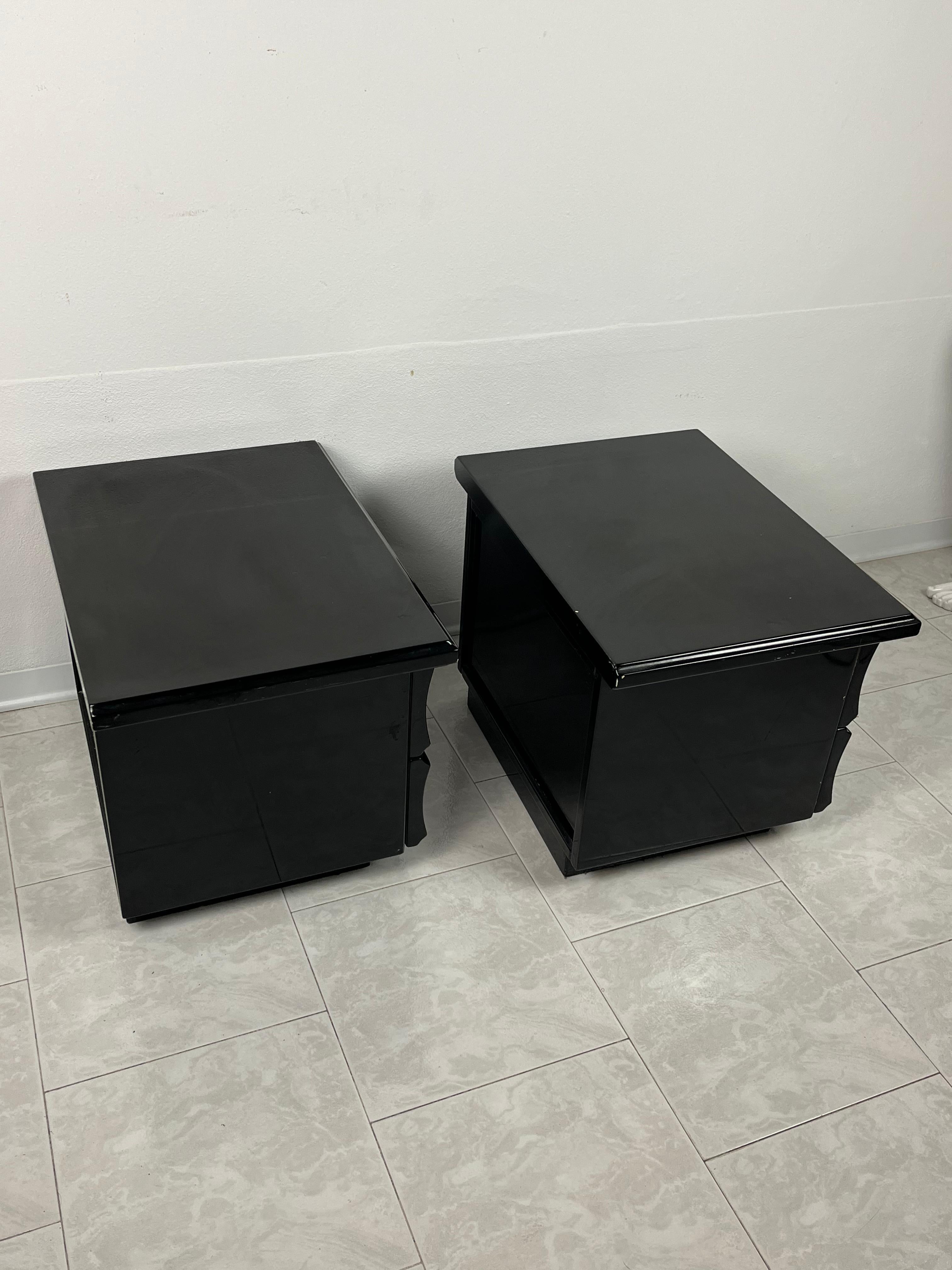 Late 20th Century Pair of Italian Design Bedside Tables, Italy, 1970s For Sale