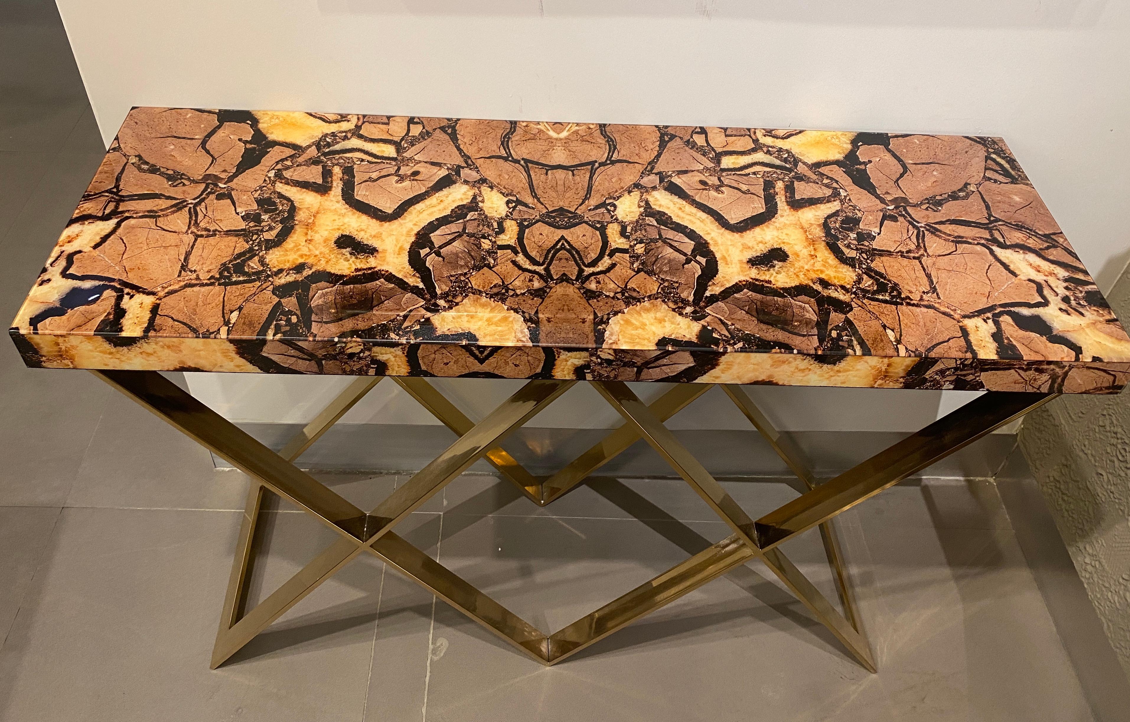 Brass Pair of Italian Design Marble Imitation Top Console Tables For Sale