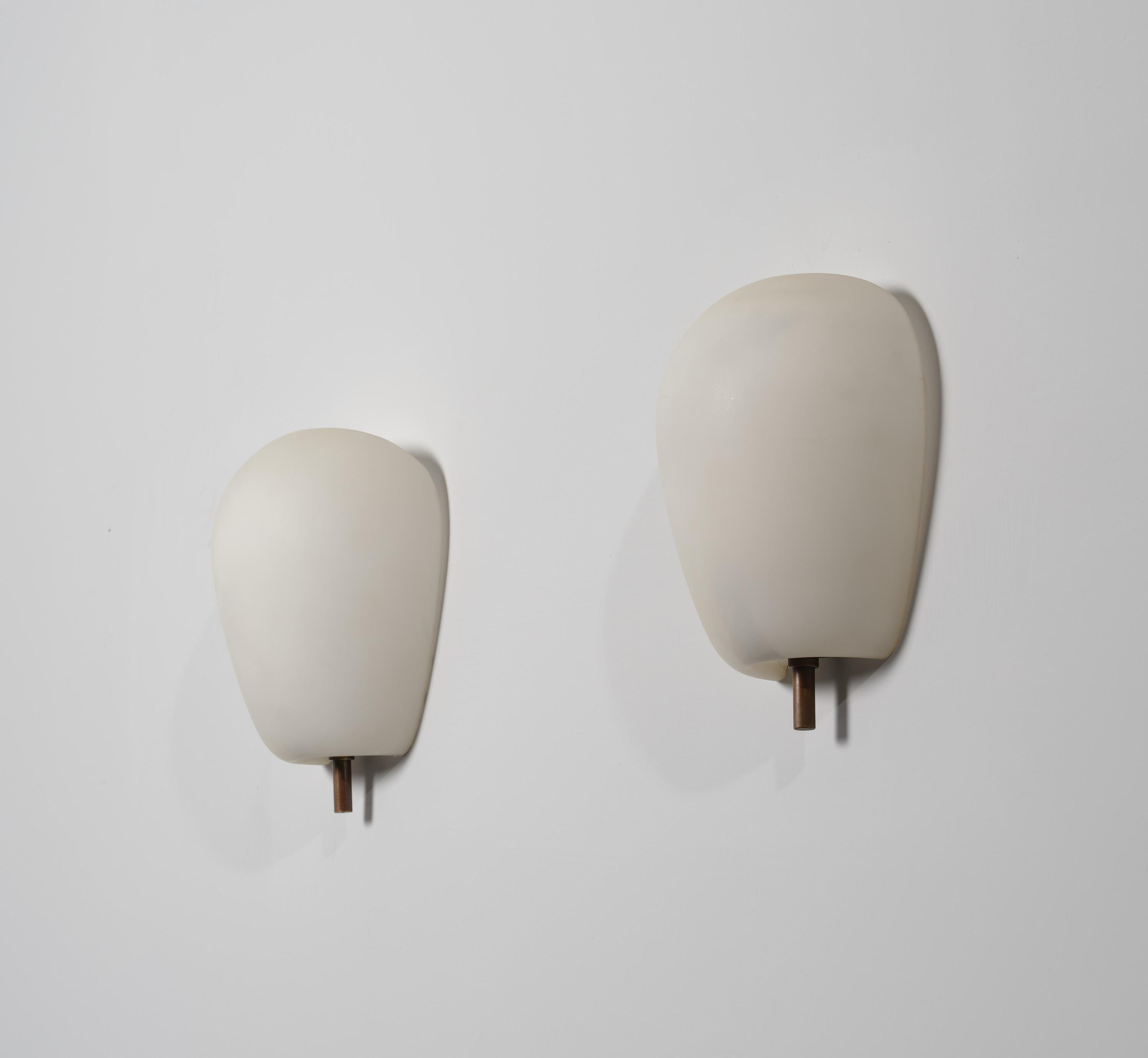 Mid-Century Modern Pair of Italian Design Wall Sconces from the 1950s - Fontana Arte Attribution
