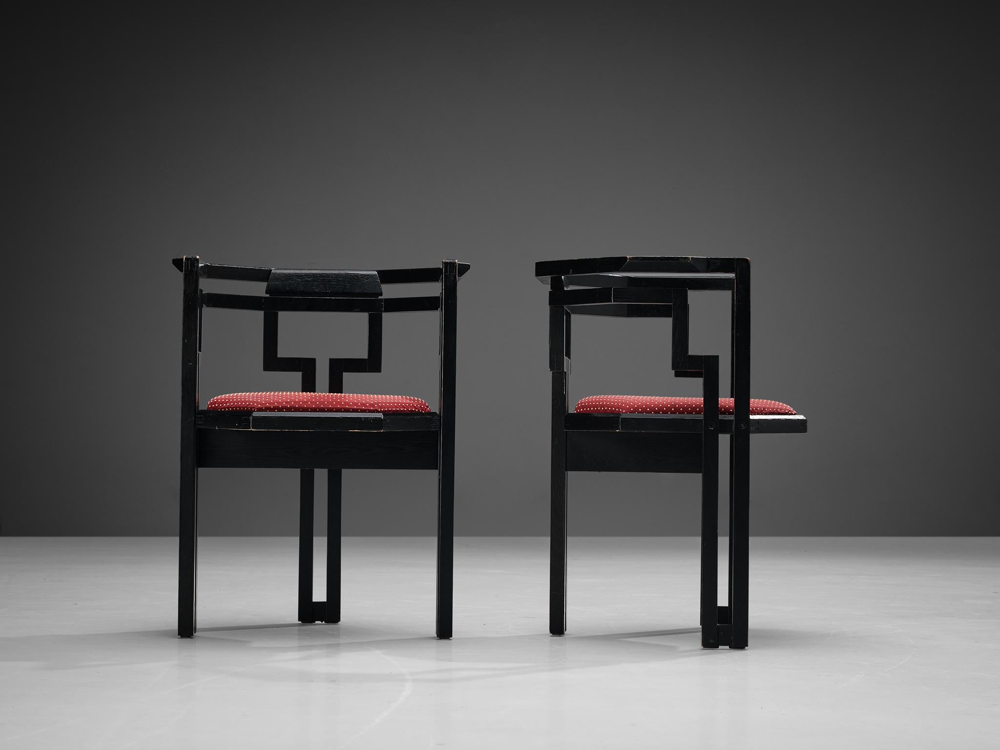 Pair of dining chairs, black lacquered oak, fabric, Italy, 1970s

Outstanding pair of geometrical Italian dining chairs. These chairs combine a sculptural design that is simple, but very strong in lines and proportions with a luxurious feeling