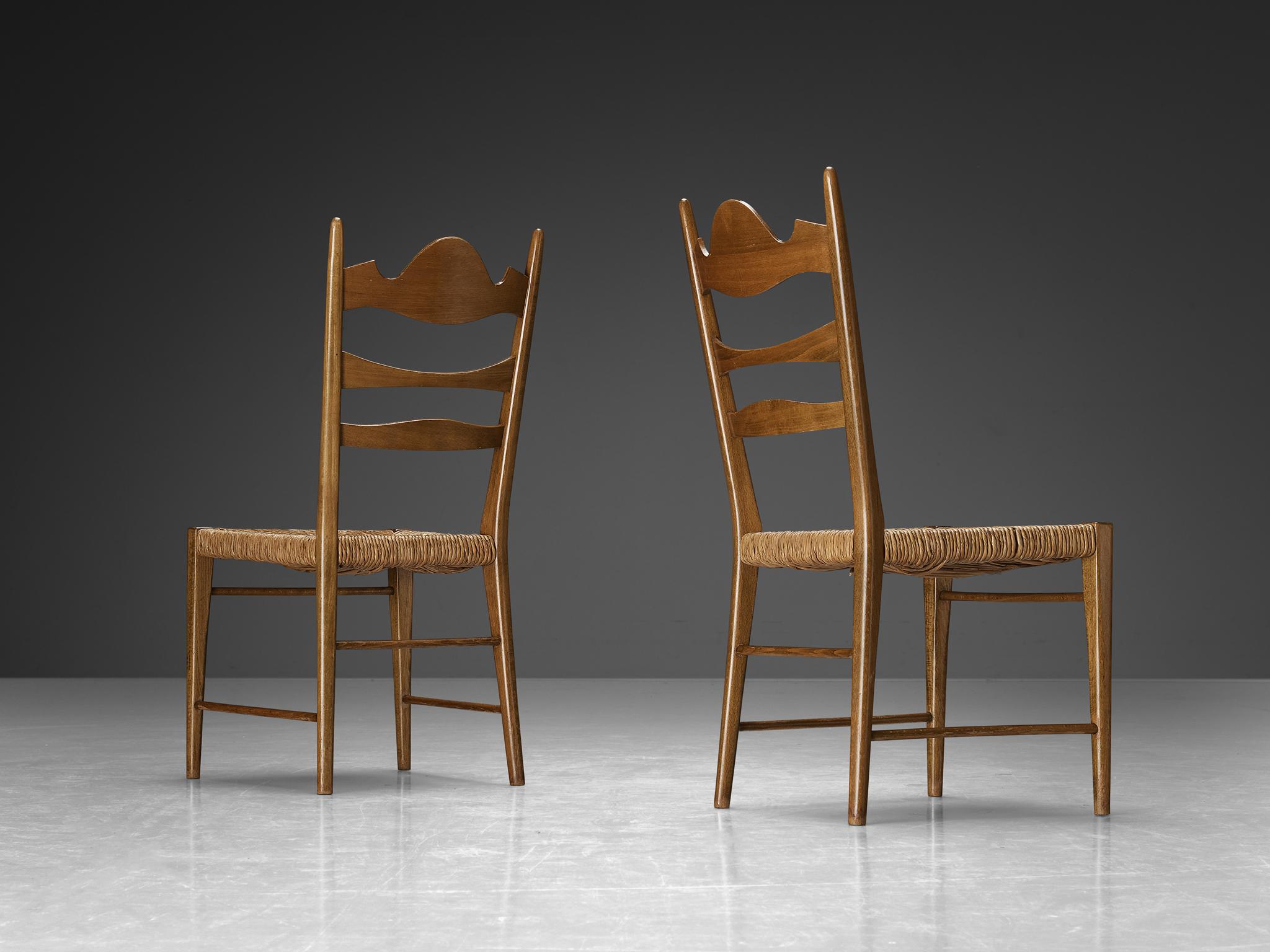 Mid-Century Modern Pair of Italian Dining Chairs with Carved Backs and Straw Seats  For Sale