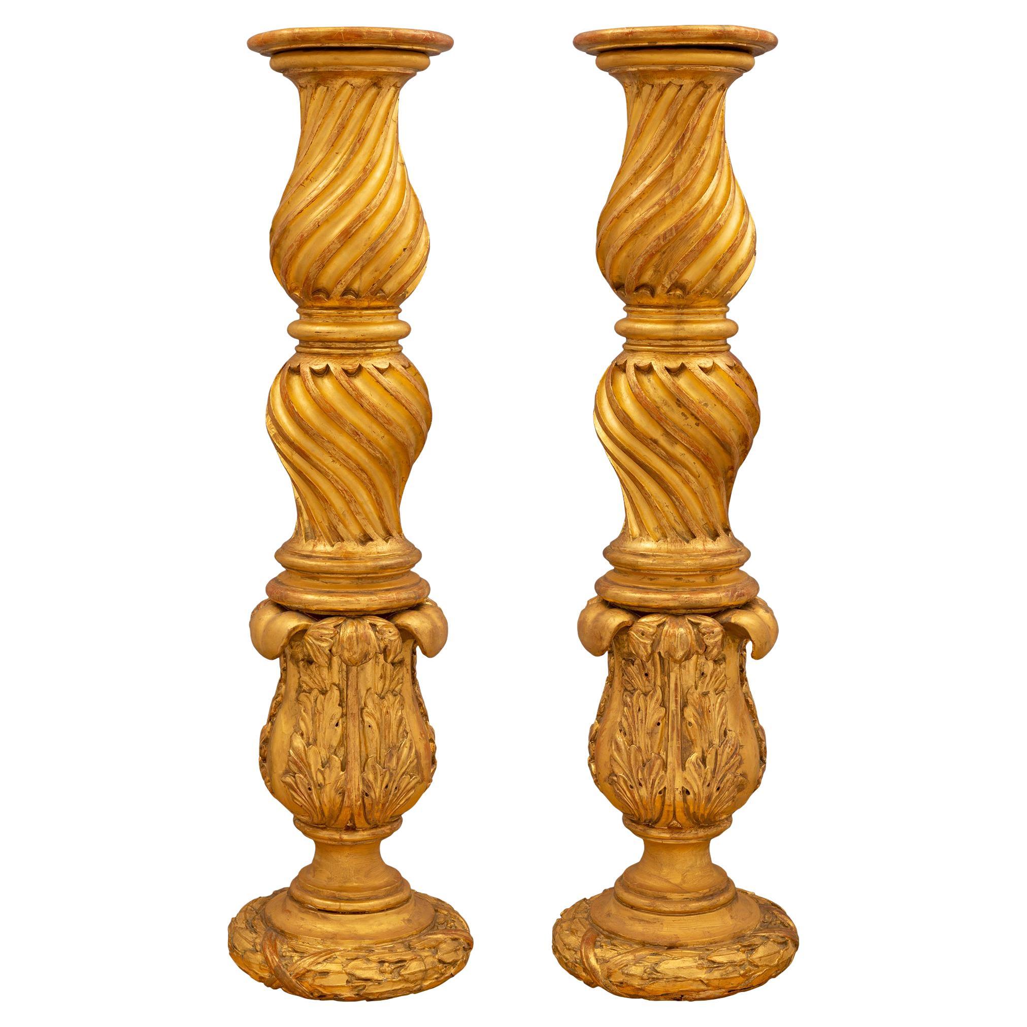 Pair of Italian Early 19th Century Baroque St. Giltwood Columns For Sale