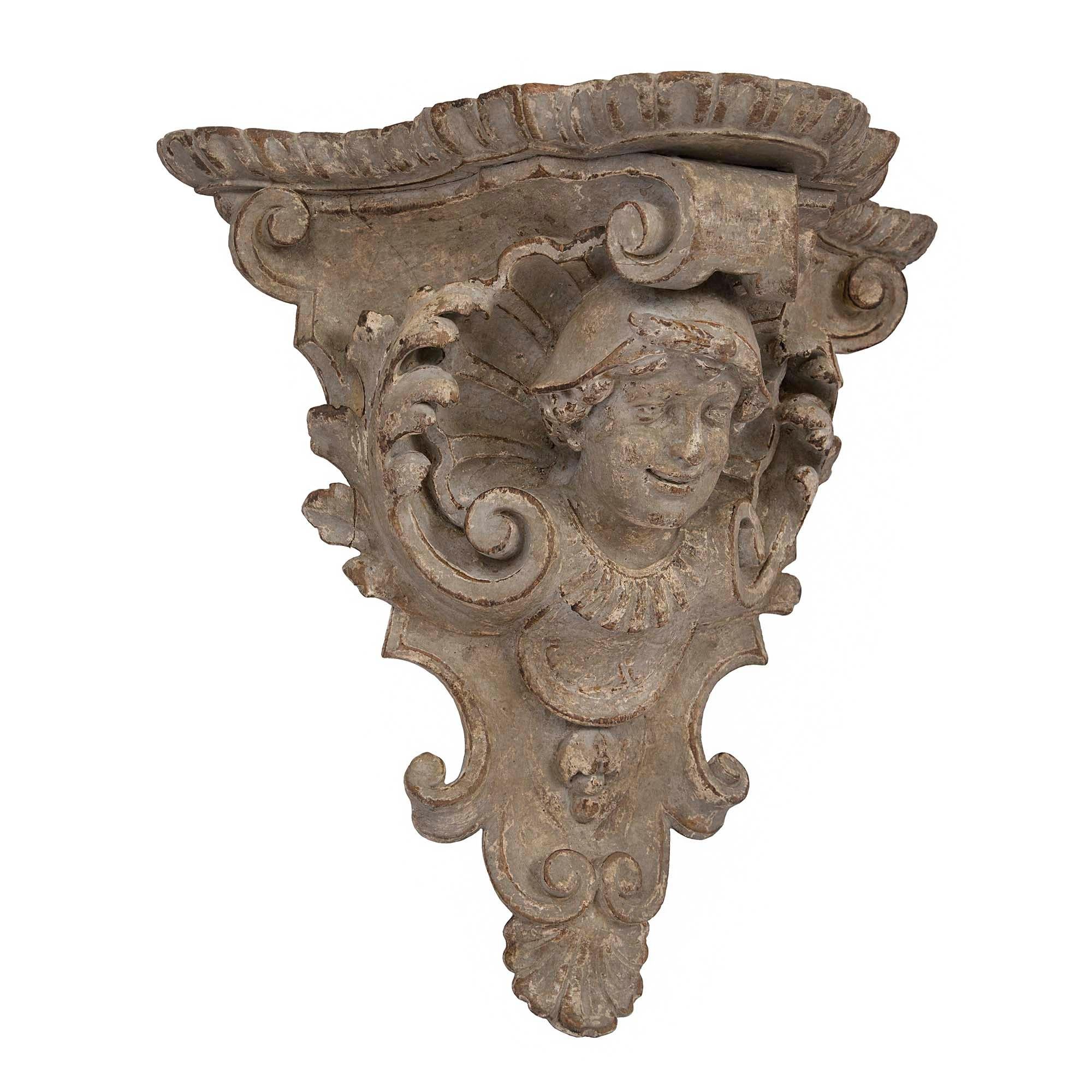 Wood Pair of Italian Early 19th Century Carved and Patinated Venetian Wall Brackets For Sale