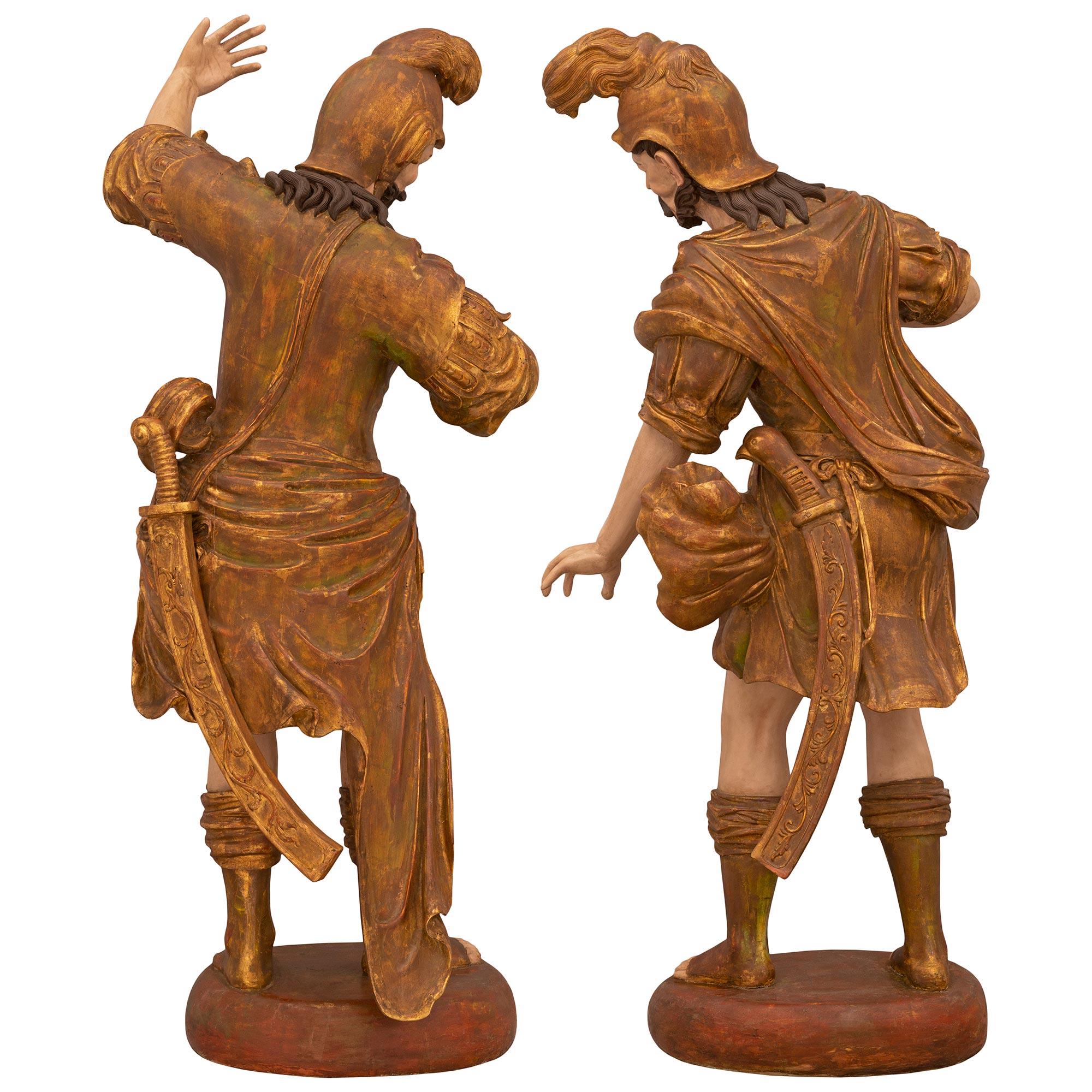 Pair of Italian Early 19th Century Large Scale Roman Theatrical Carved Statues For Sale 5