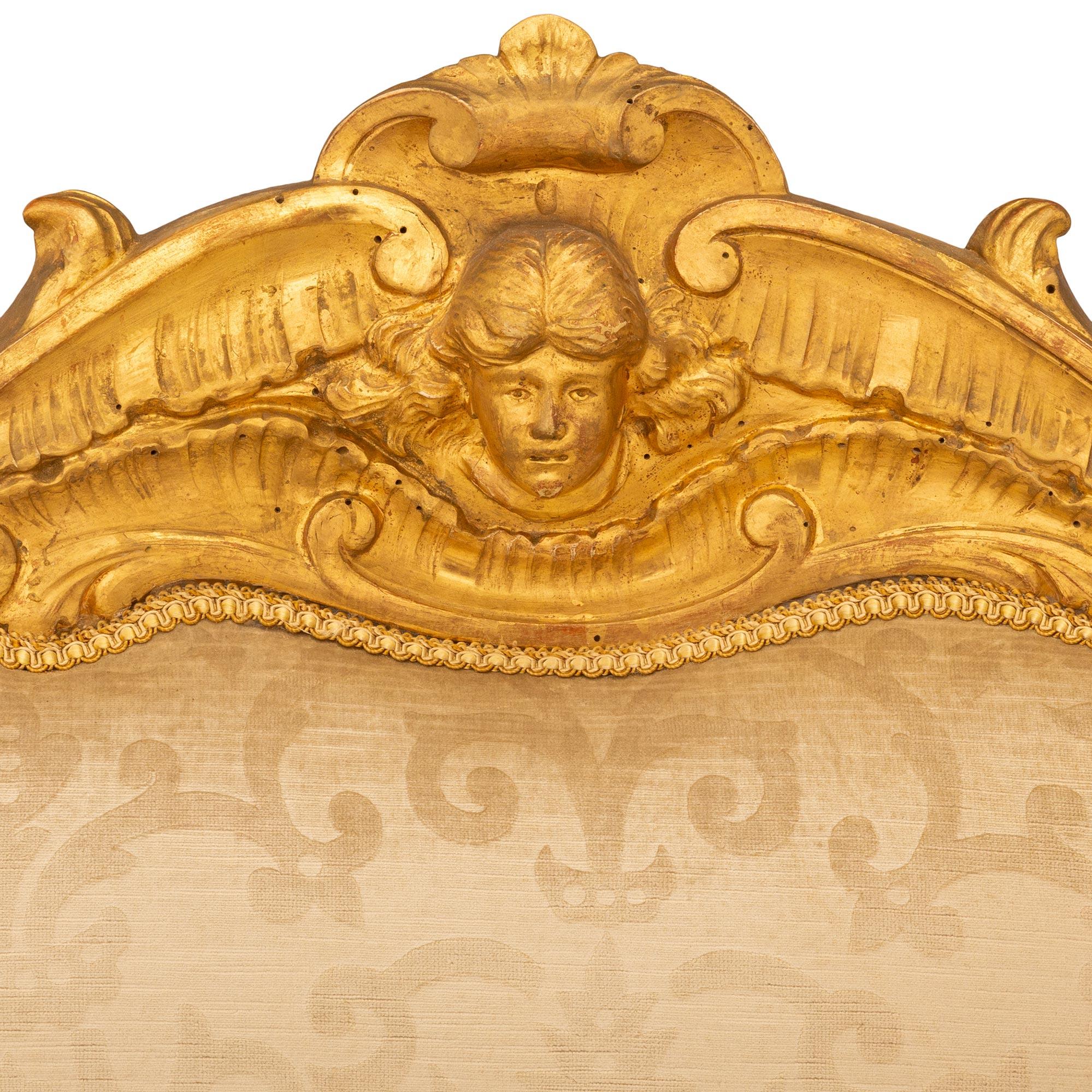 Paar italienische Sessel aus Giltwood im Stil Louis XV des frühen 19. im Zustand „Gut“ im Angebot in West Palm Beach, FL