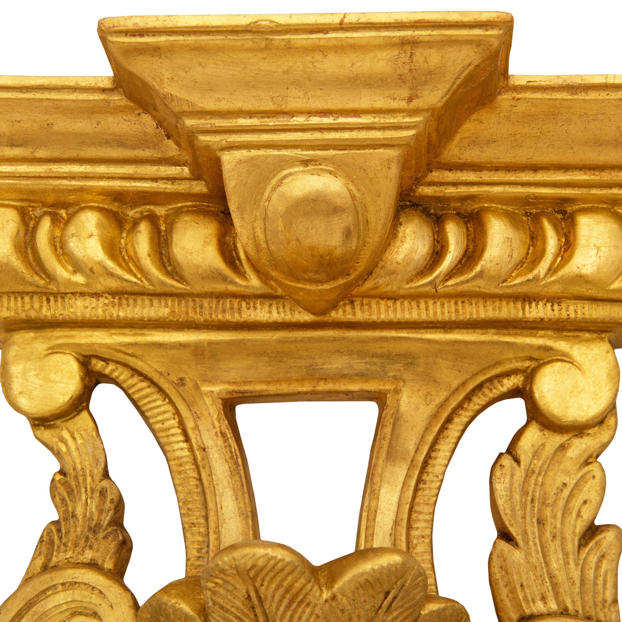 pair of Italian early 19th century Louis XVI st. Giltwood wall brackets For Sale 2