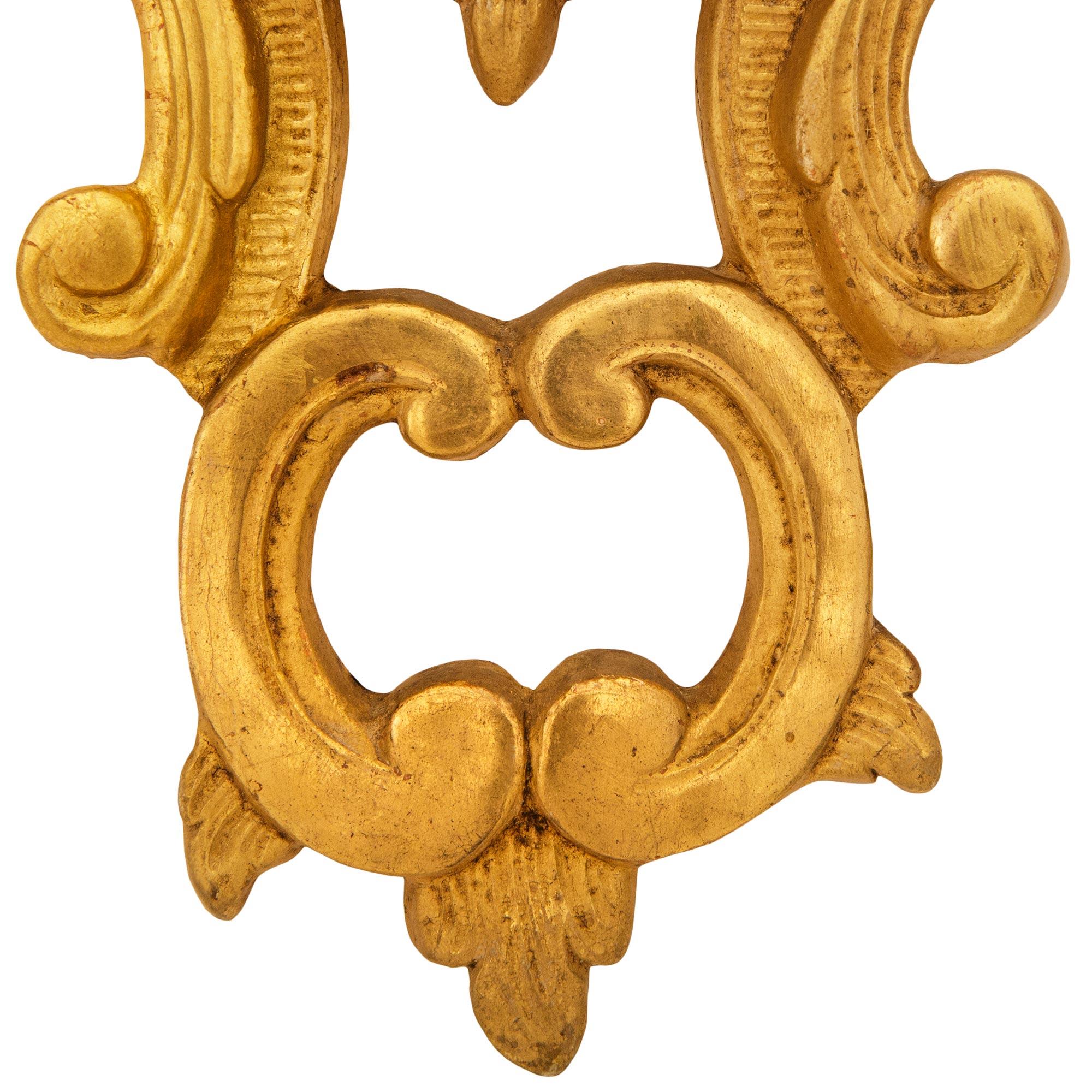 pair of Italian early 19th century Louis XVI st. Giltwood wall brackets For Sale 4