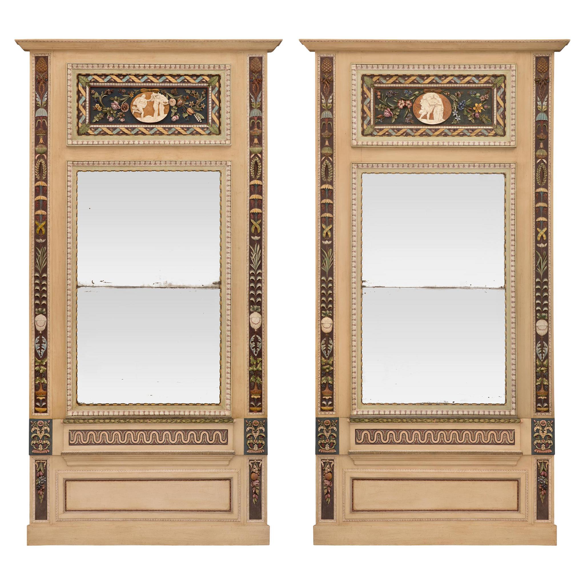 Paire de miroirs italiens de St. Trumeau de style néo-classique du début du XIXe siècle