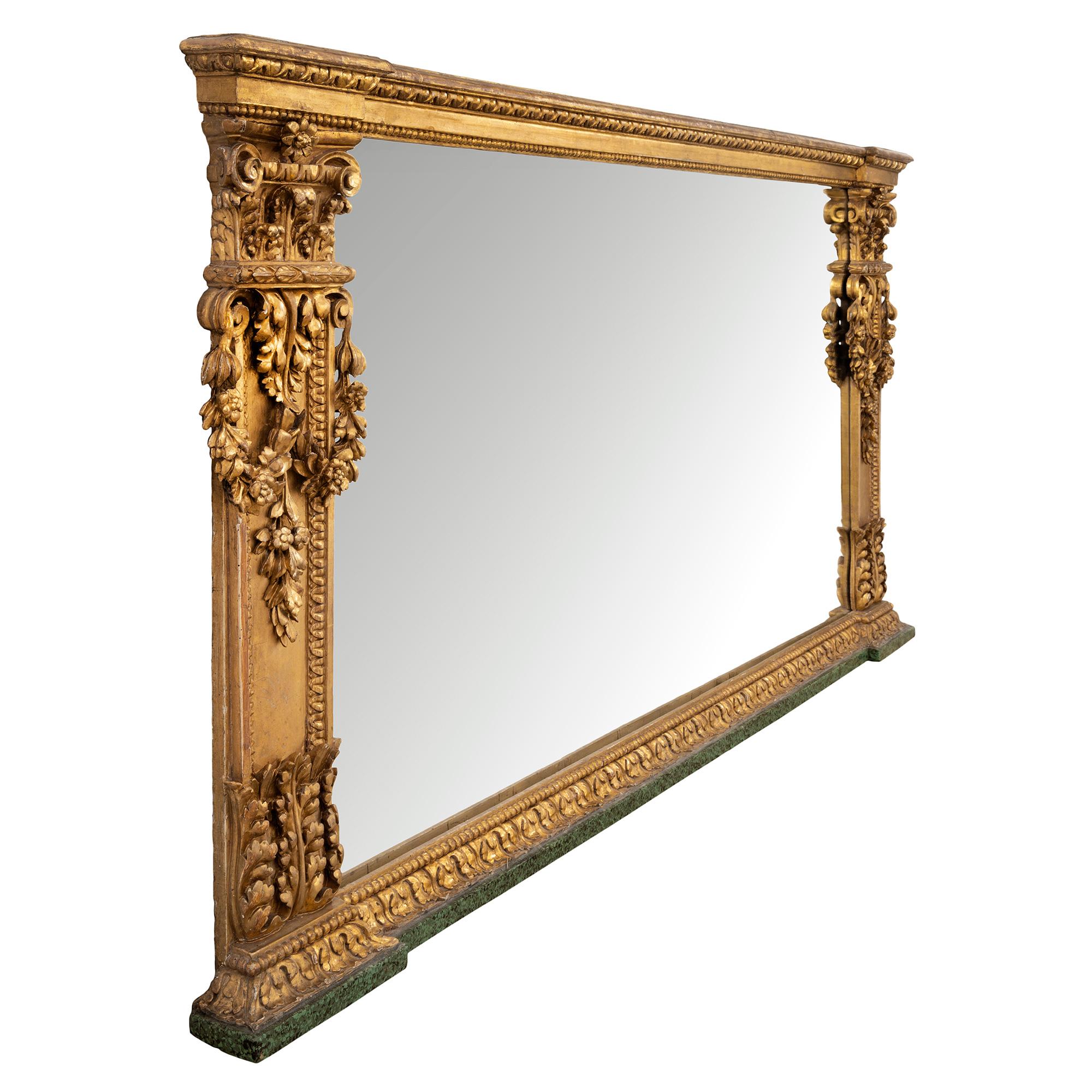 Pair of Italian Early 19th Century Patinated and Giltwood Mirrors In Good Condition For Sale In West Palm Beach, FL