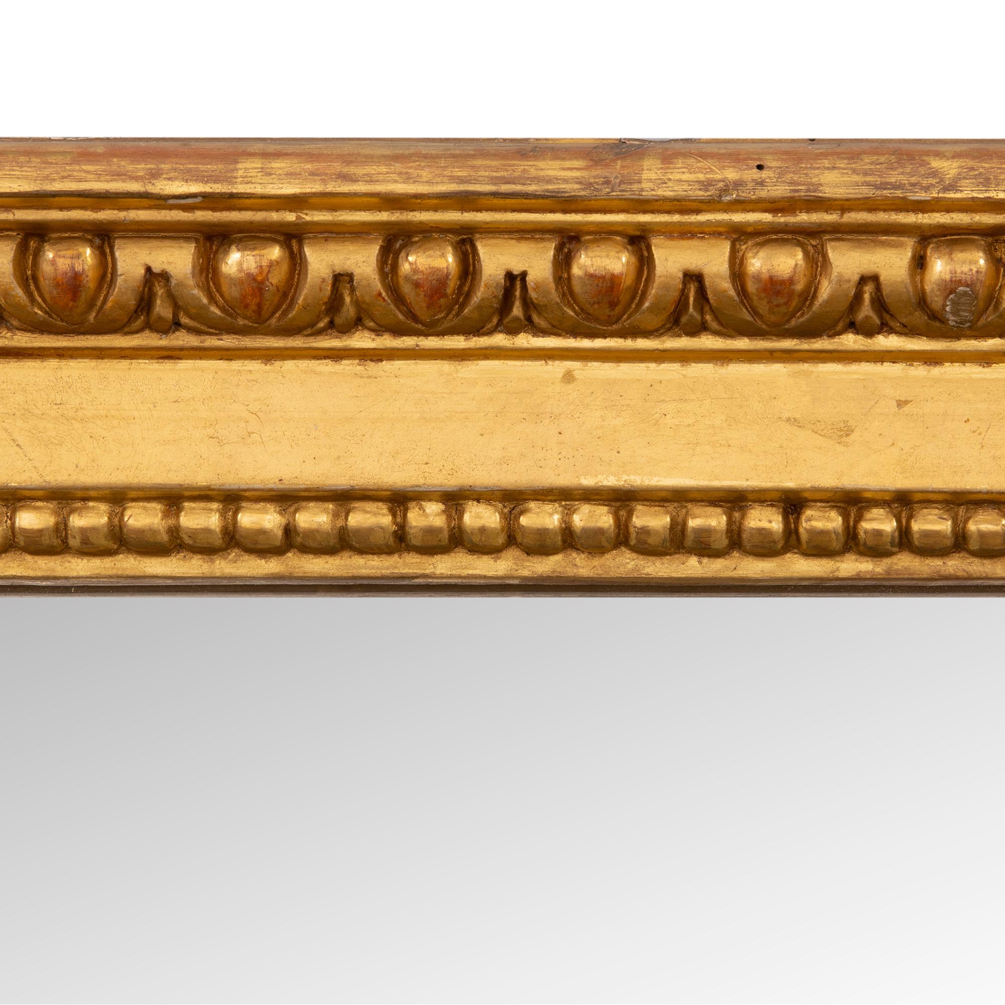 Paire de miroirs italiens en bois patiné et doré du début du XIXe siècle en vente 3