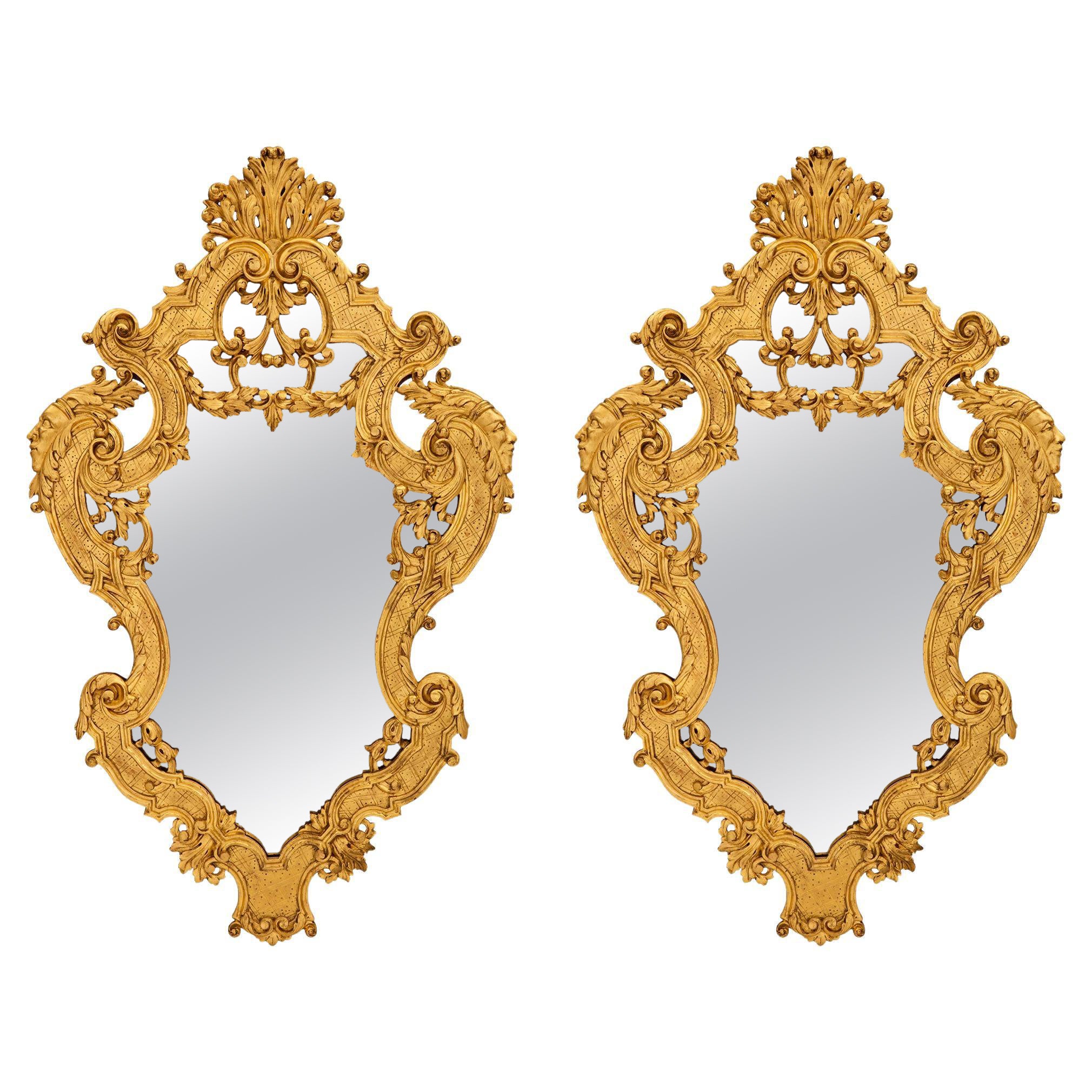Coppia di specchi in legno di Régence St. Giltwood dell'inizio del XIX secolo