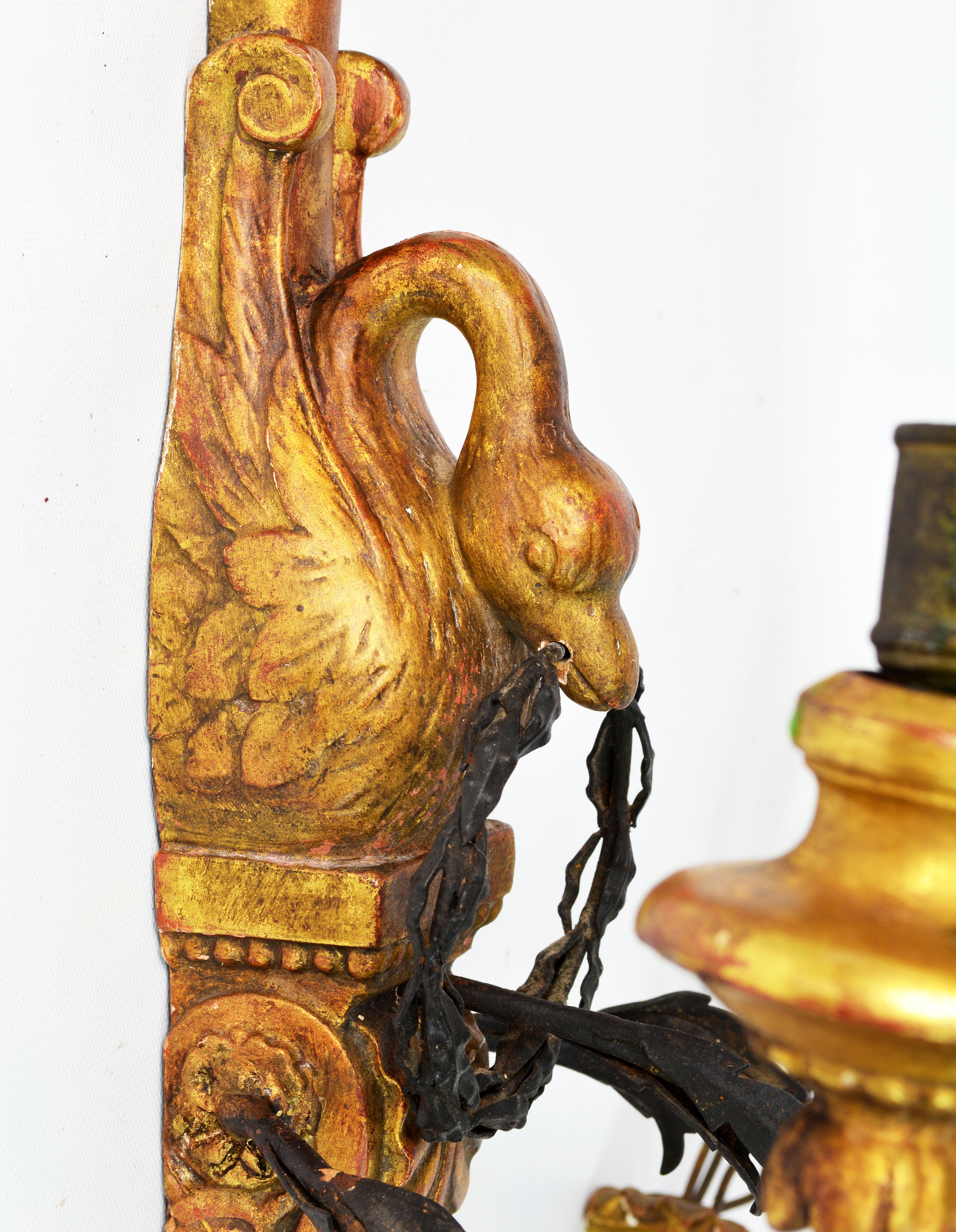 Pair of Early 20th Century Empire Style Carved Gilt and Paint Wall Sconces im Zustand „Gut“ in Ft. Lauderdale, FL