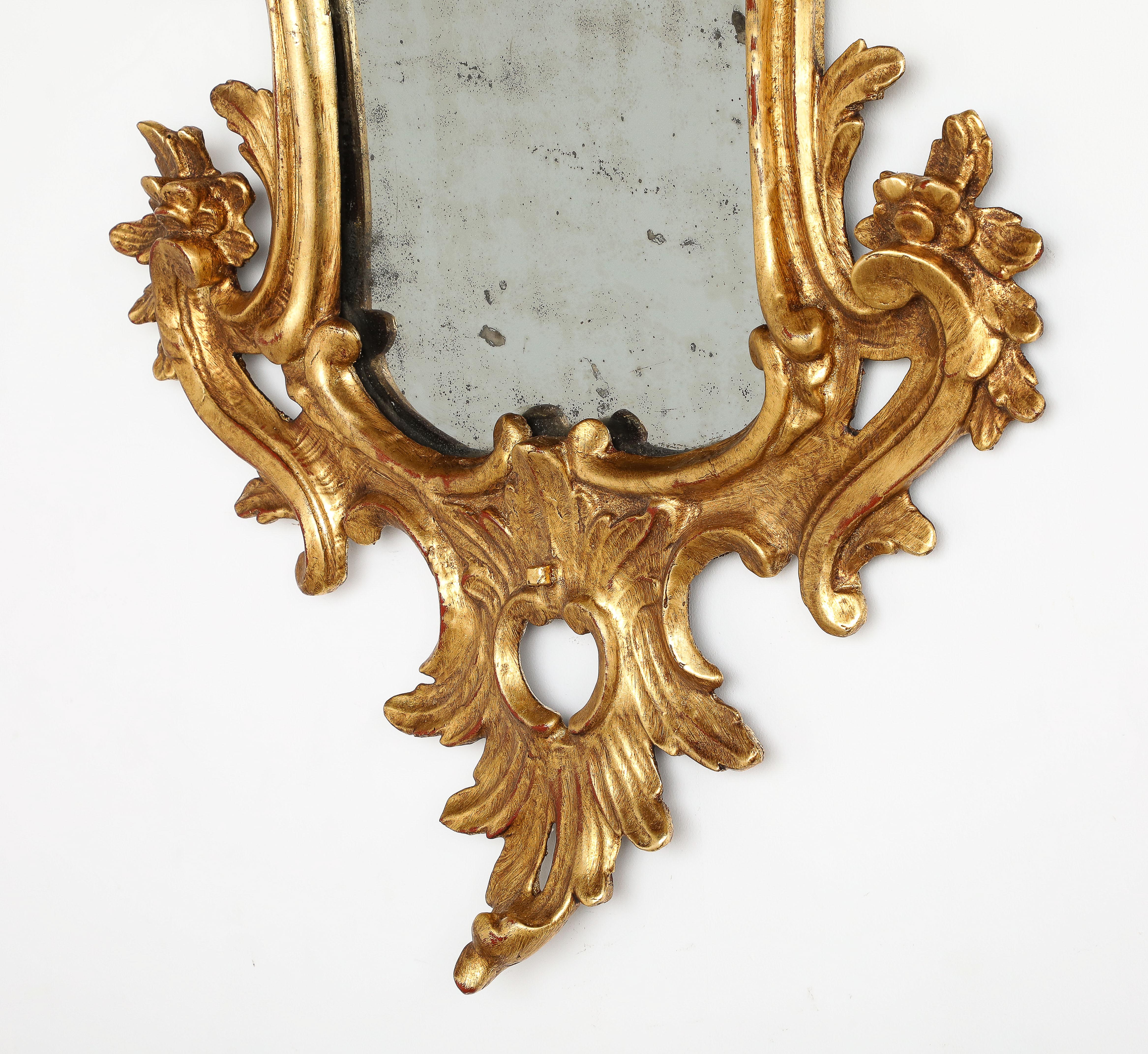 Pair of Italian Eighteenth Century Rococo Carved and Gilded Wood Mirrors In Good Condition For Sale In New York, NY