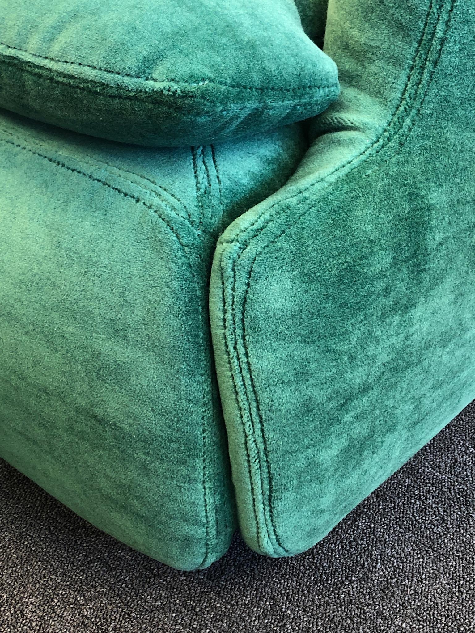 Pair of Italian Emerald Green Mohair Sofas by Alberto Rosselli for Saporiti 13