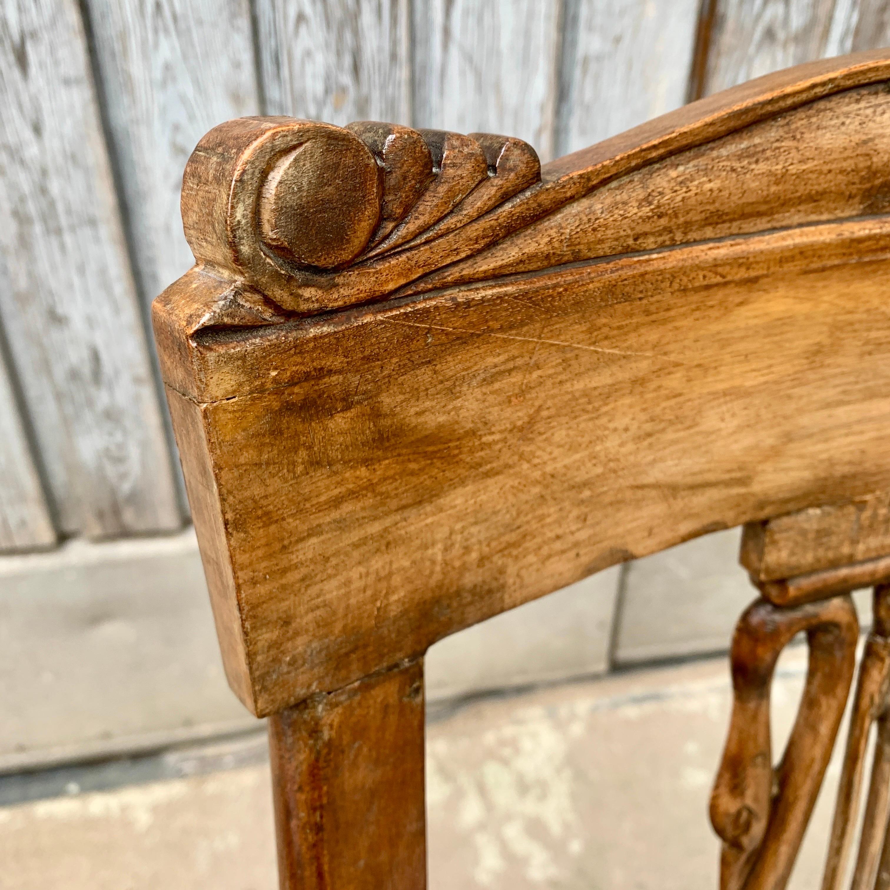 Paire de chaises de salle à manger Empire italien du début du 19ème siècle en vente 7