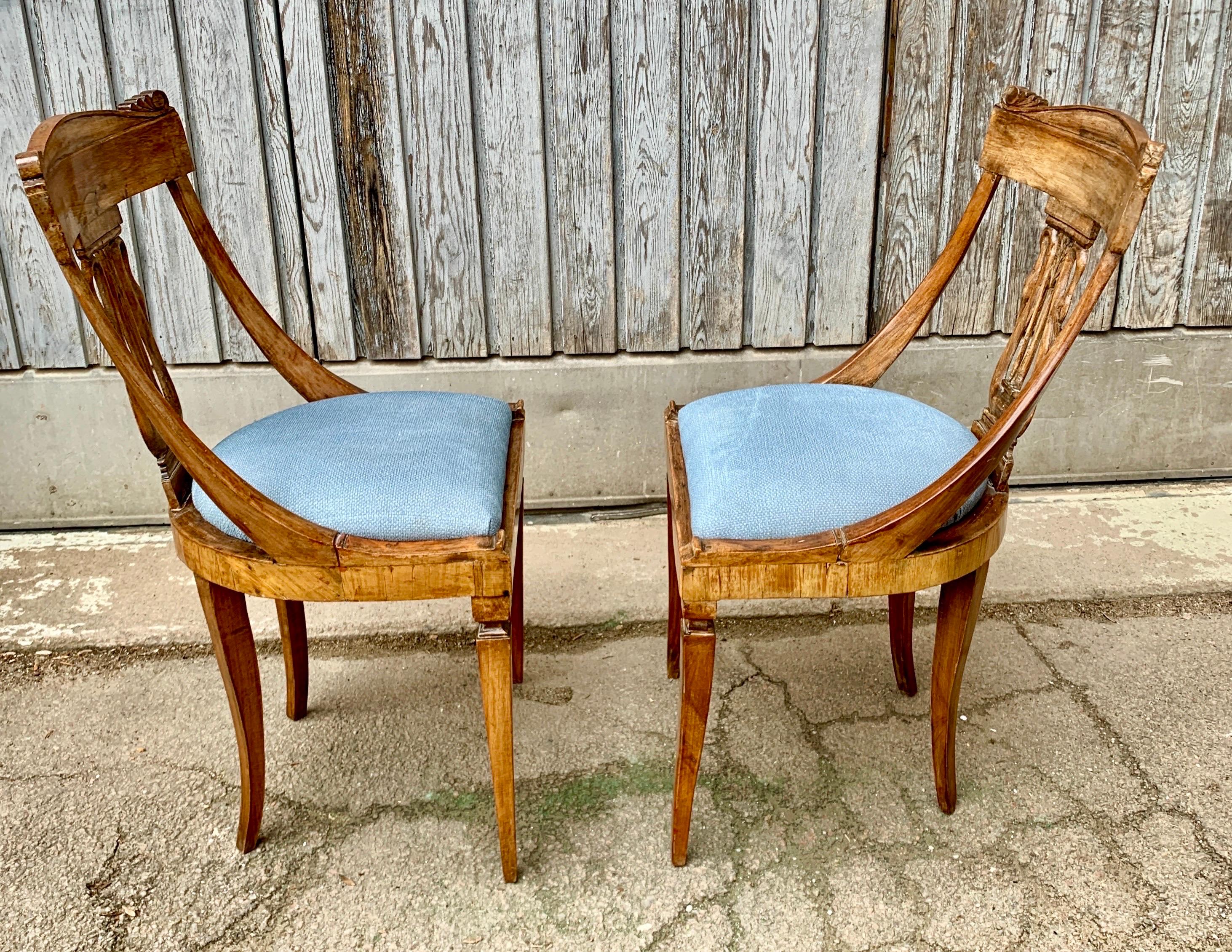 Pair of Italian Empire Dining Chairs From Early 19th Century For Sale 13