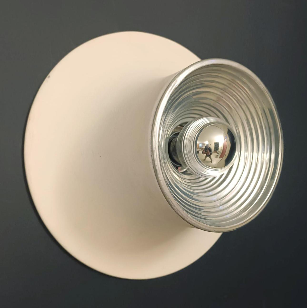 Vintage midcentury Italian wall lights or flush mounts with cream white enameled aluminum shades / Made in Italy, circa 1960s
Measures: diameter 12 inches, depth 5.5 inches
1 light / E26 or E27 type / max 60W
3 pairs available in stock in Italy,