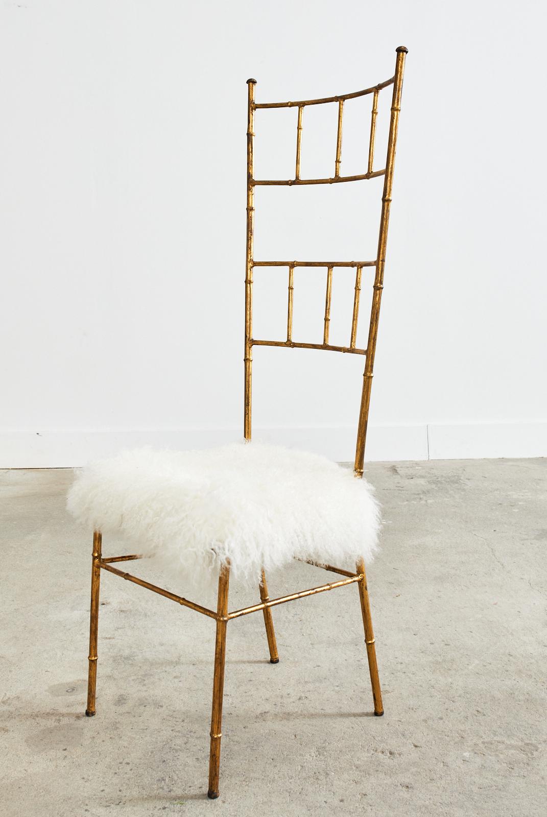 Paire de chaises italiennes de style Chiavari en faux bambou doré en vente 3