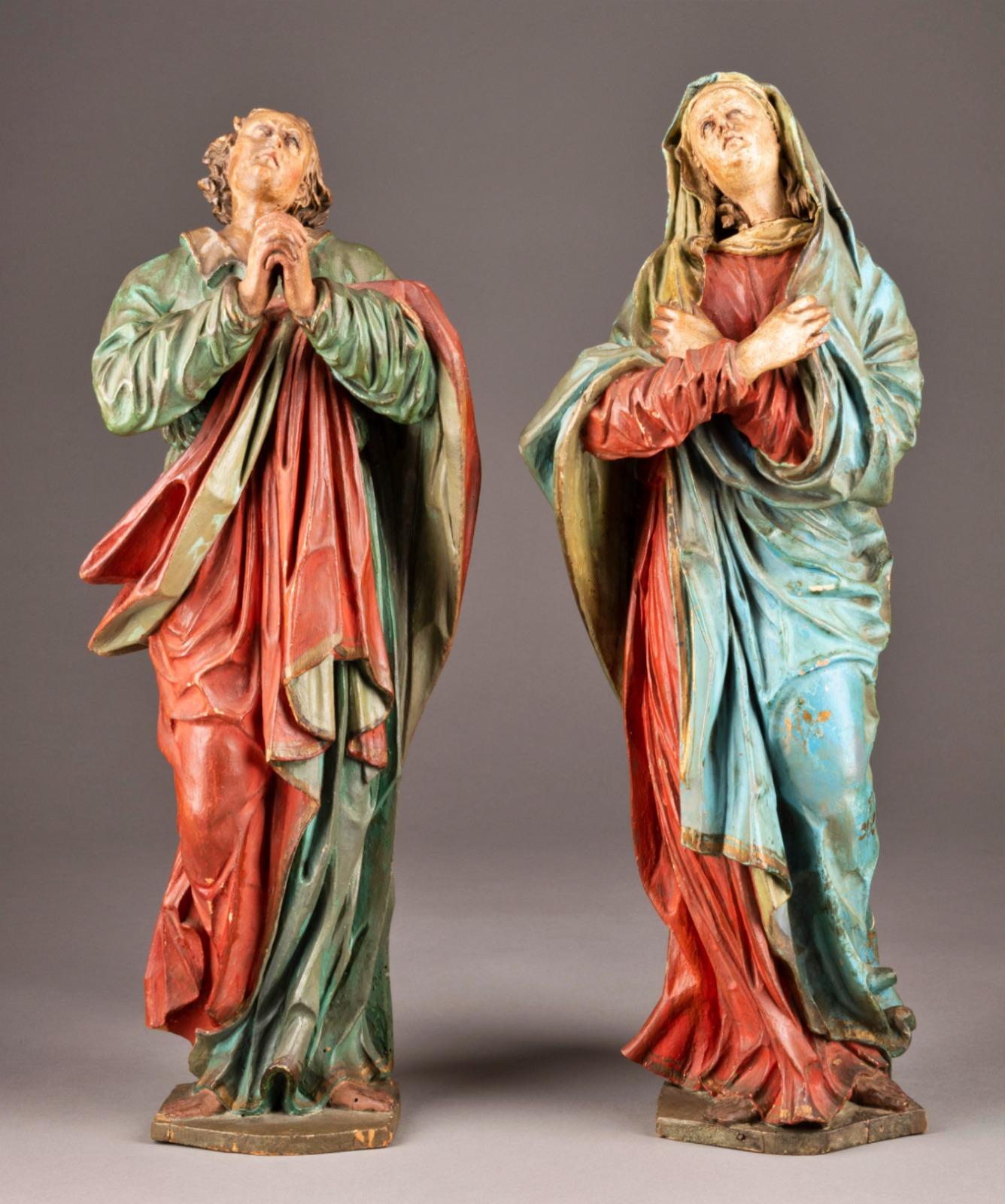 PAIR OF ITALIAN FIGURES FROM A CRUCIFIXION GROUP: MARY AND JOHN 17. Jahrhundert (Handgefertigt) im Angebot