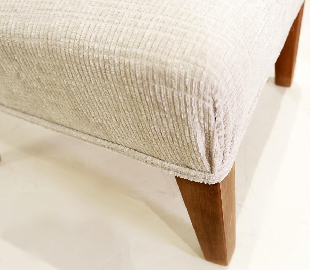 Mid-Century Modern Paire de fauteuils de cheminée italiens années 1950 - nouveau revêtement en velours blanc cassé en vente