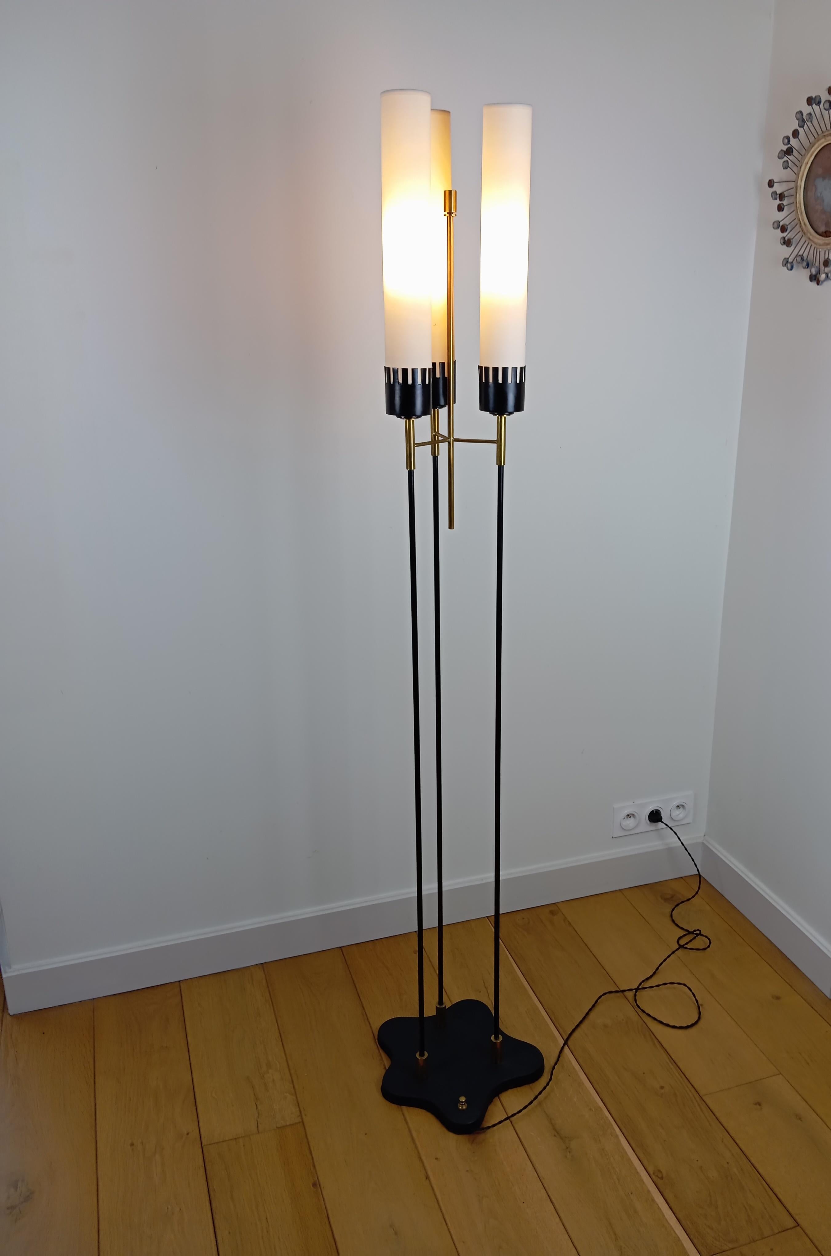 Pair of Italian floor lamps by Stilnovo circa 1950 For Sale 13