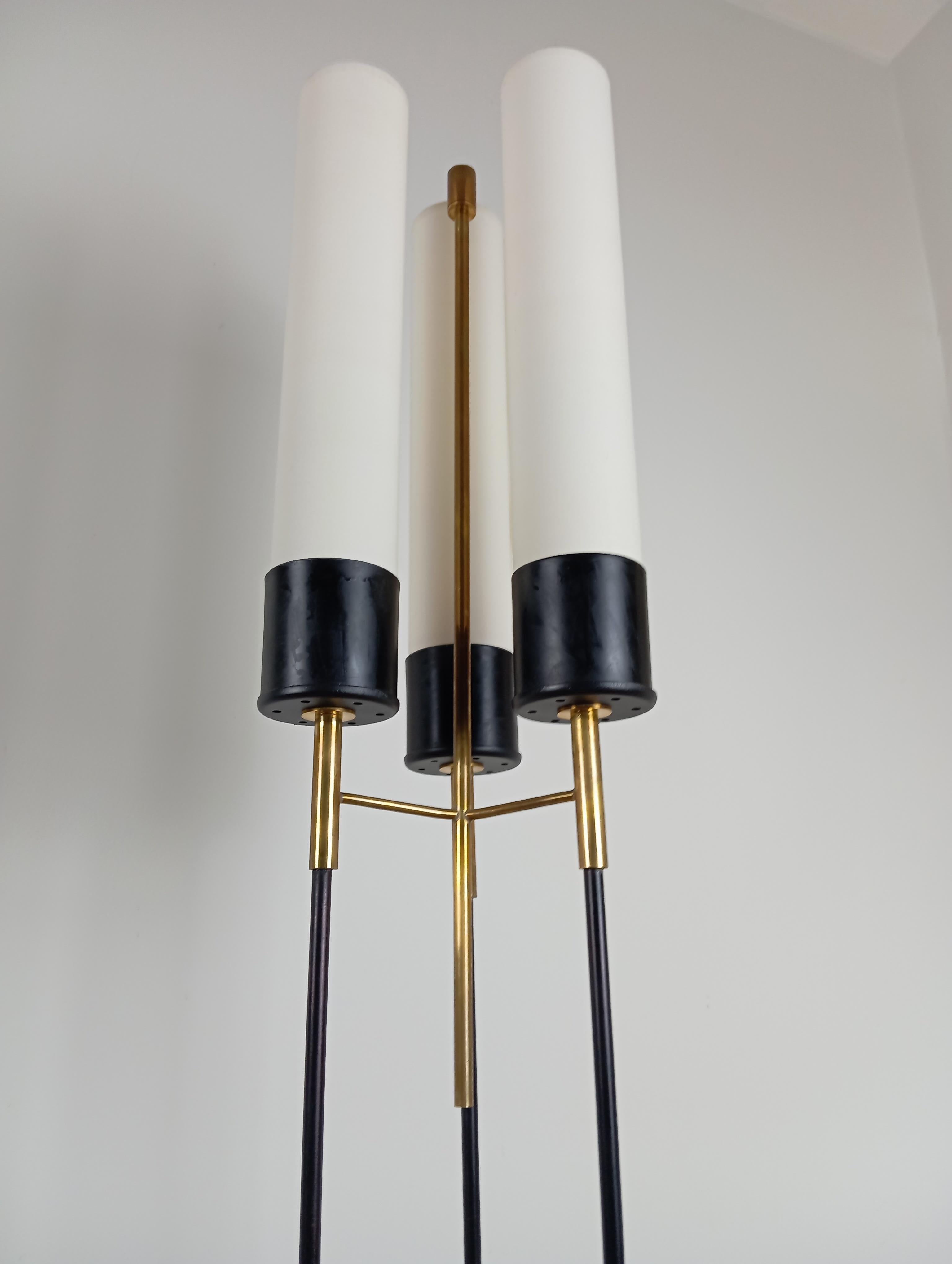 Pair of Italian floor lamps by Stilnovo circa 1950 For Sale 1