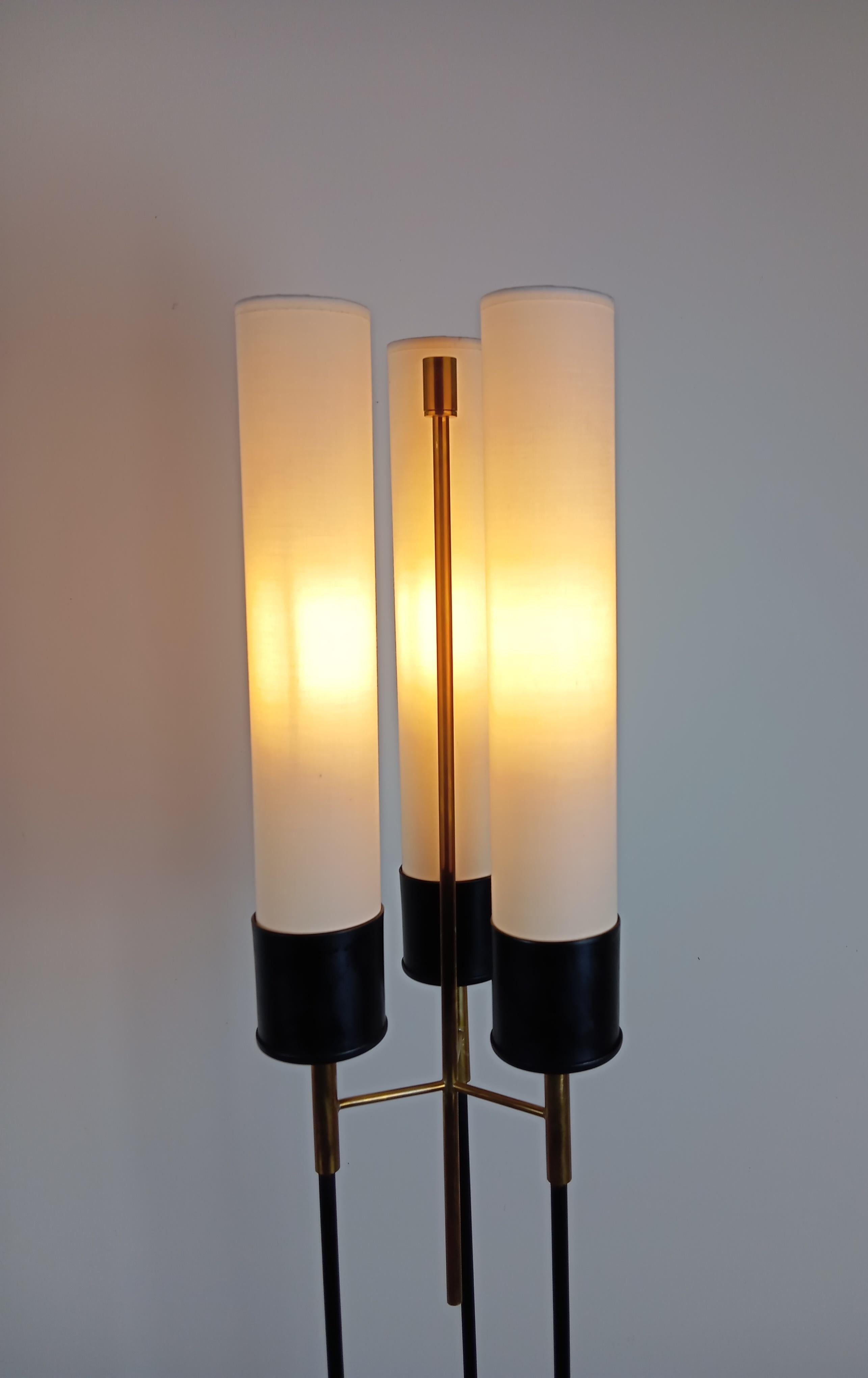 Pair of Italian floor lamps by Stilnovo circa 1950 For Sale 3