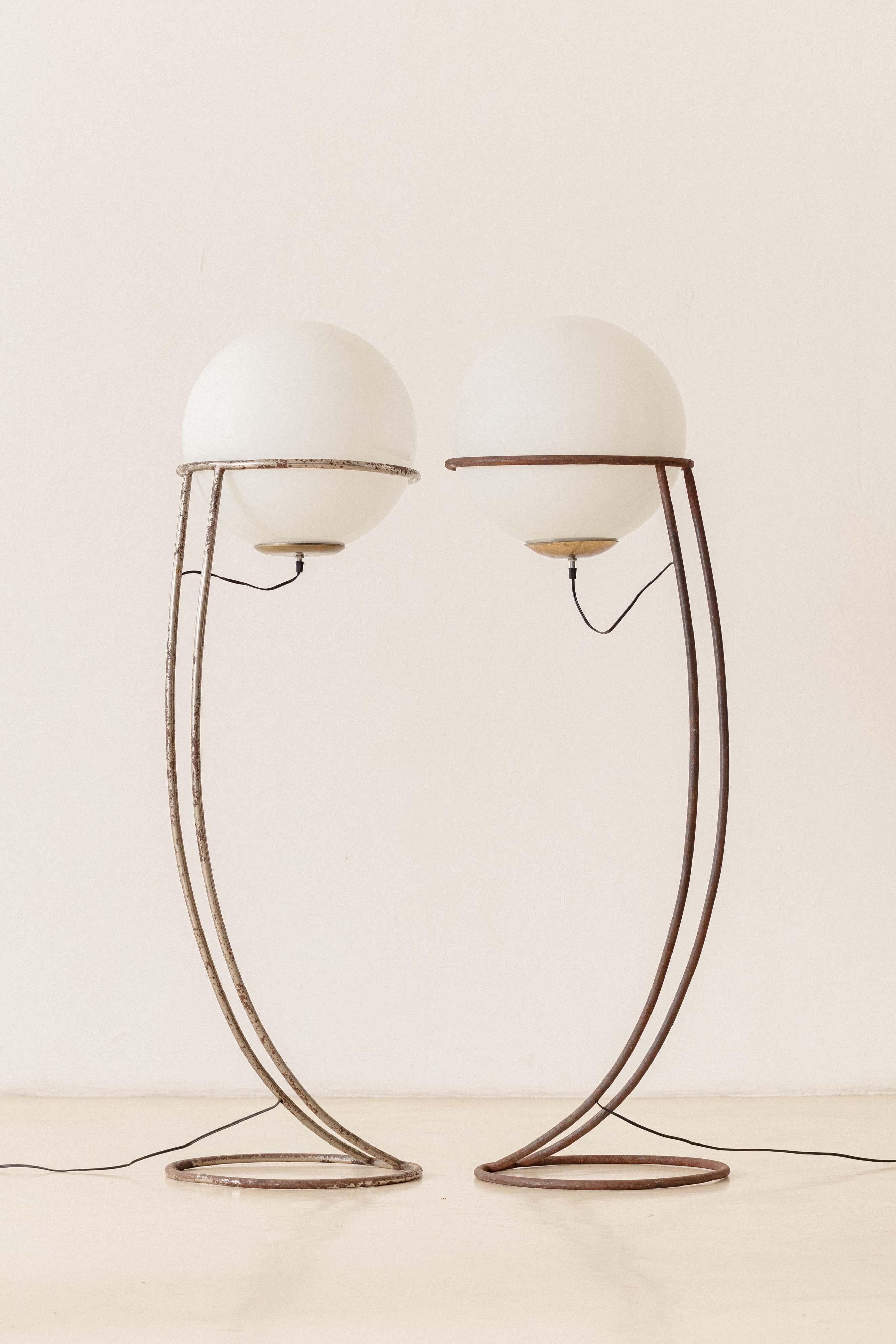 Ein Paar italienische Stehlampen von Unknown Designer, 1950er Jahre, im Stil von Gino Sarfatti im Angebot 6