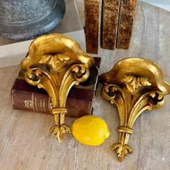 Pair of Italian Florentine Architectural Gilt Wall Shelves Brackets, Italy