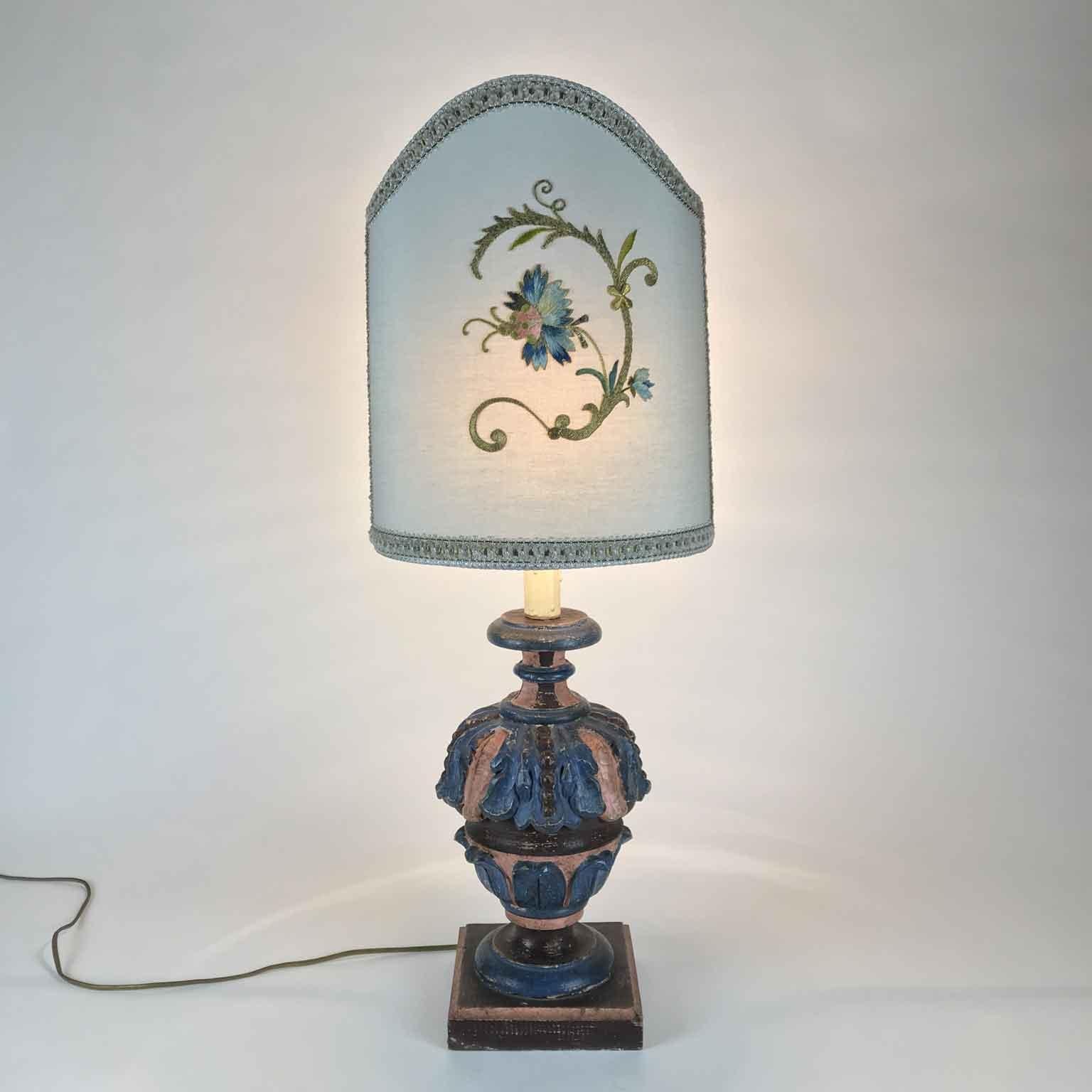 Renaissance Revival Pair of Florentine Blue Rose Hand-Carved Table Lamps by Bartolozzi Maioli, 1970 For Sale