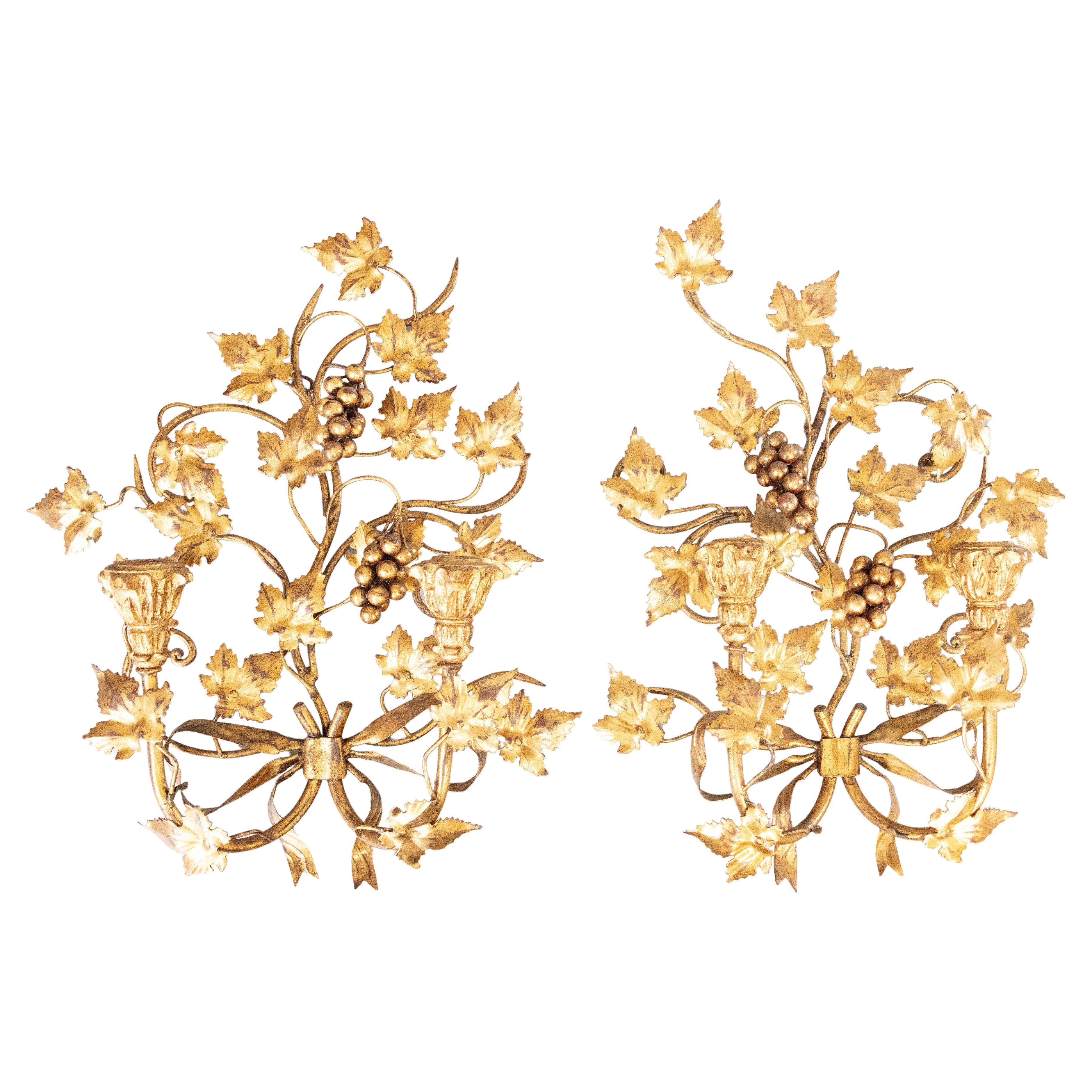 Paire d'appliques à bougies italiennes à feuilles de vigne et nœuds en vermeil Florentine circa 1950