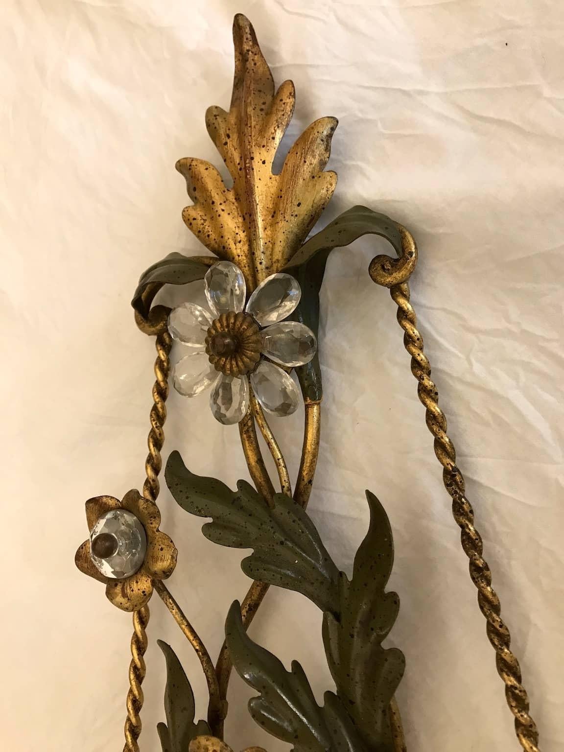 Pair of Italian Florentine Sconces by Banci circa 1980 Green and Gilt Finish For Sale 4
