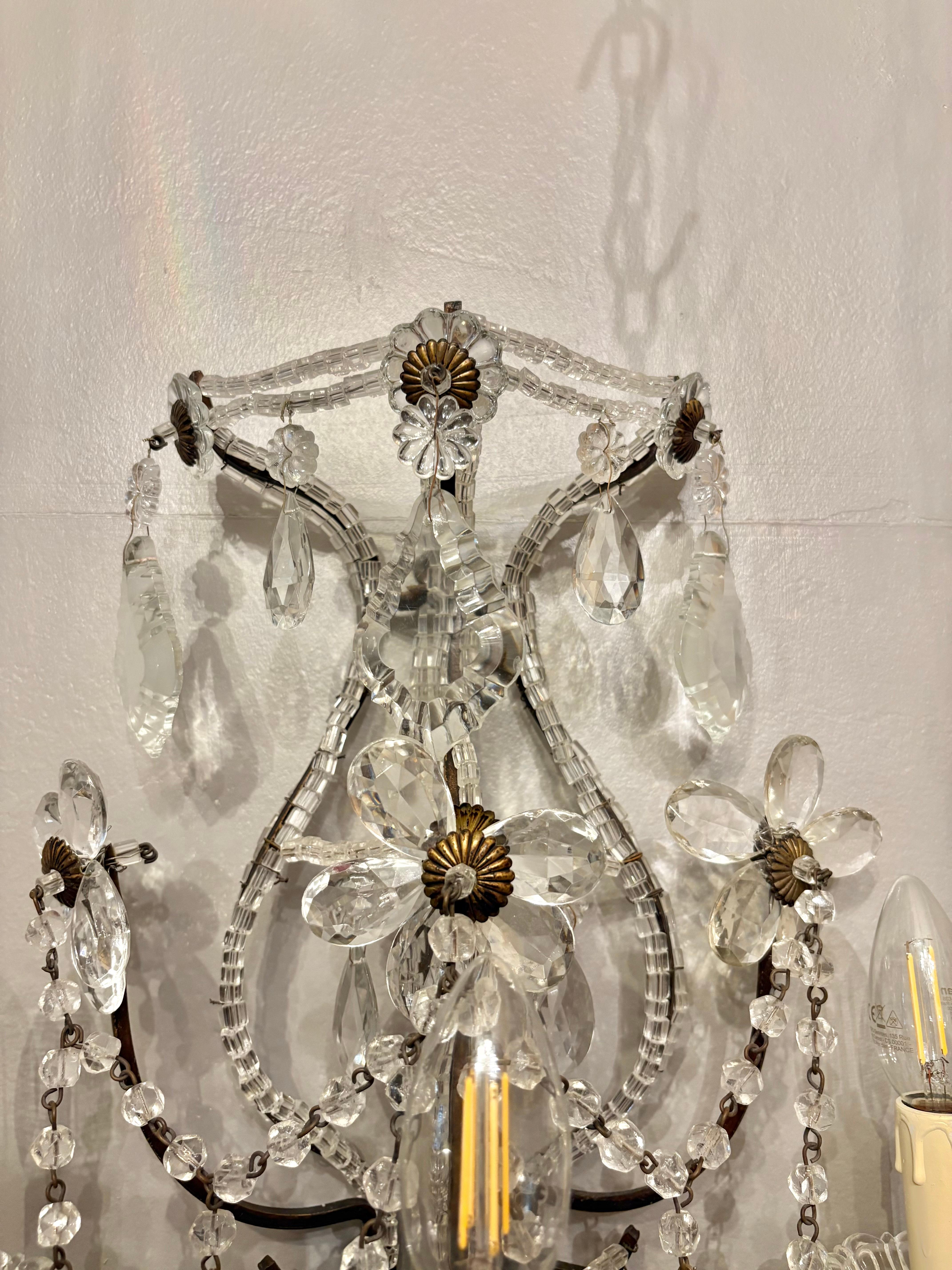 Pareja de candelabros florentinos italianos en venta 4