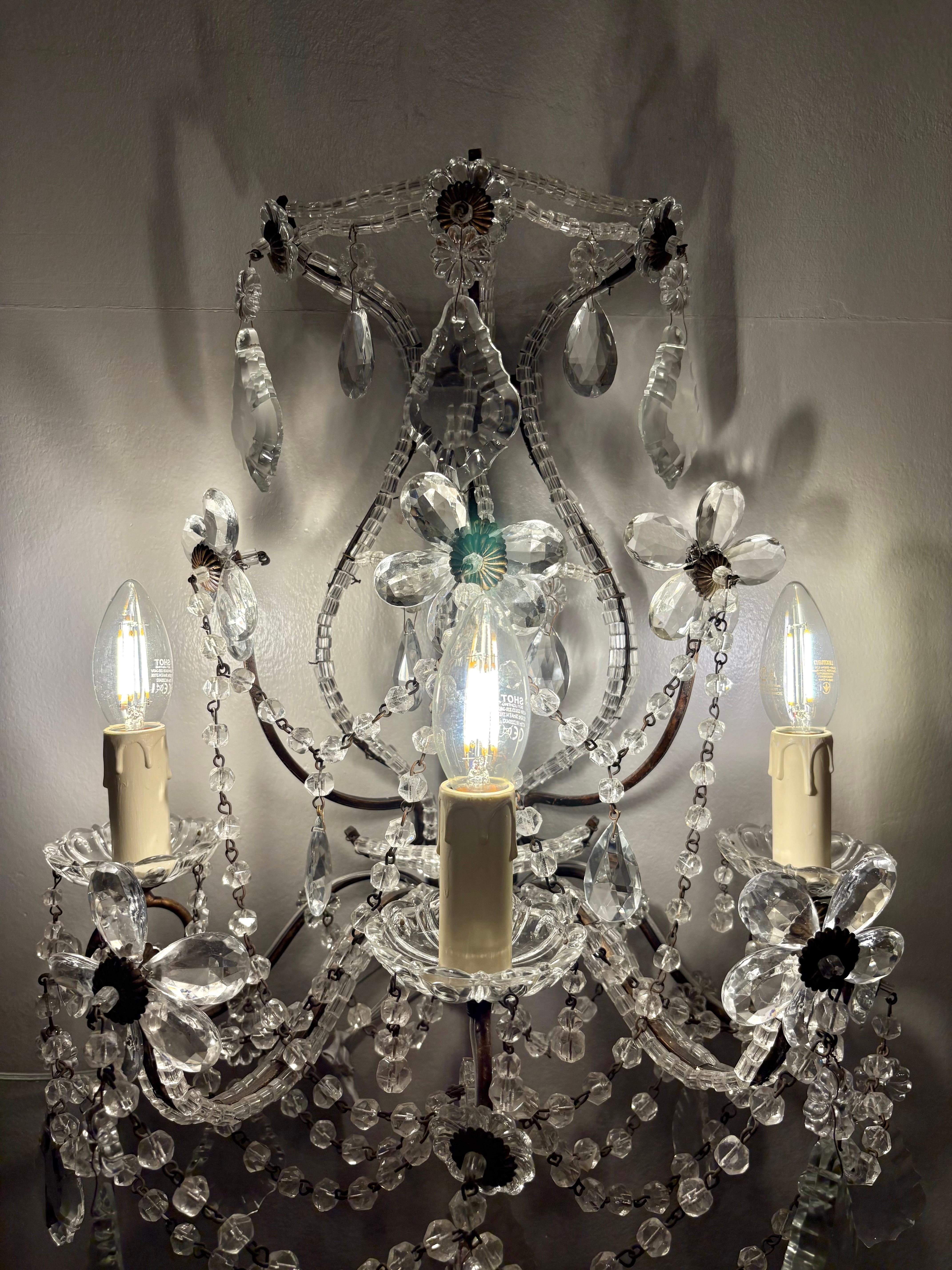 Pareja de candelabros florentinos italianos en venta 2