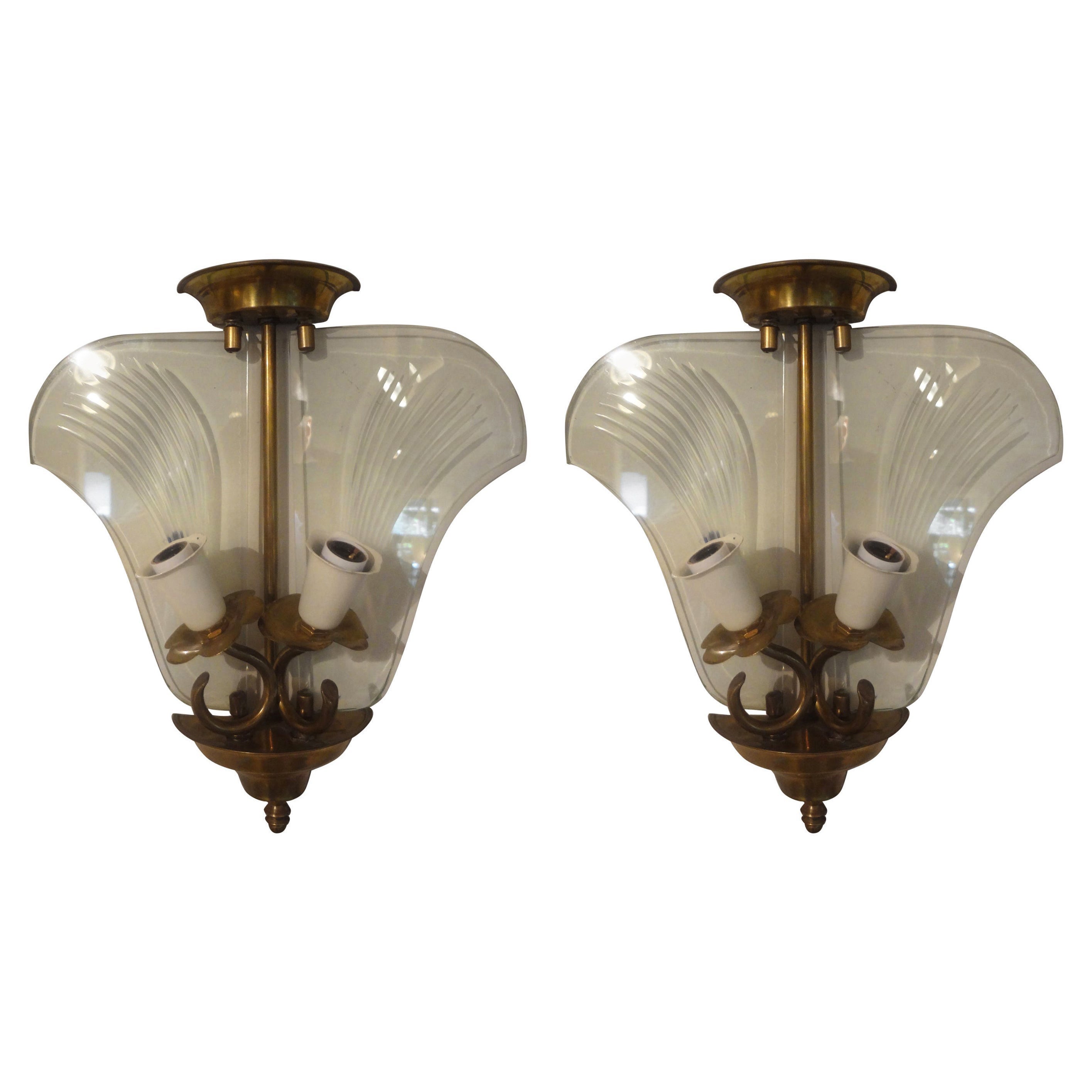 Coppia di lampade italiane in stile Fontana Arte in ottone e vetro acidato