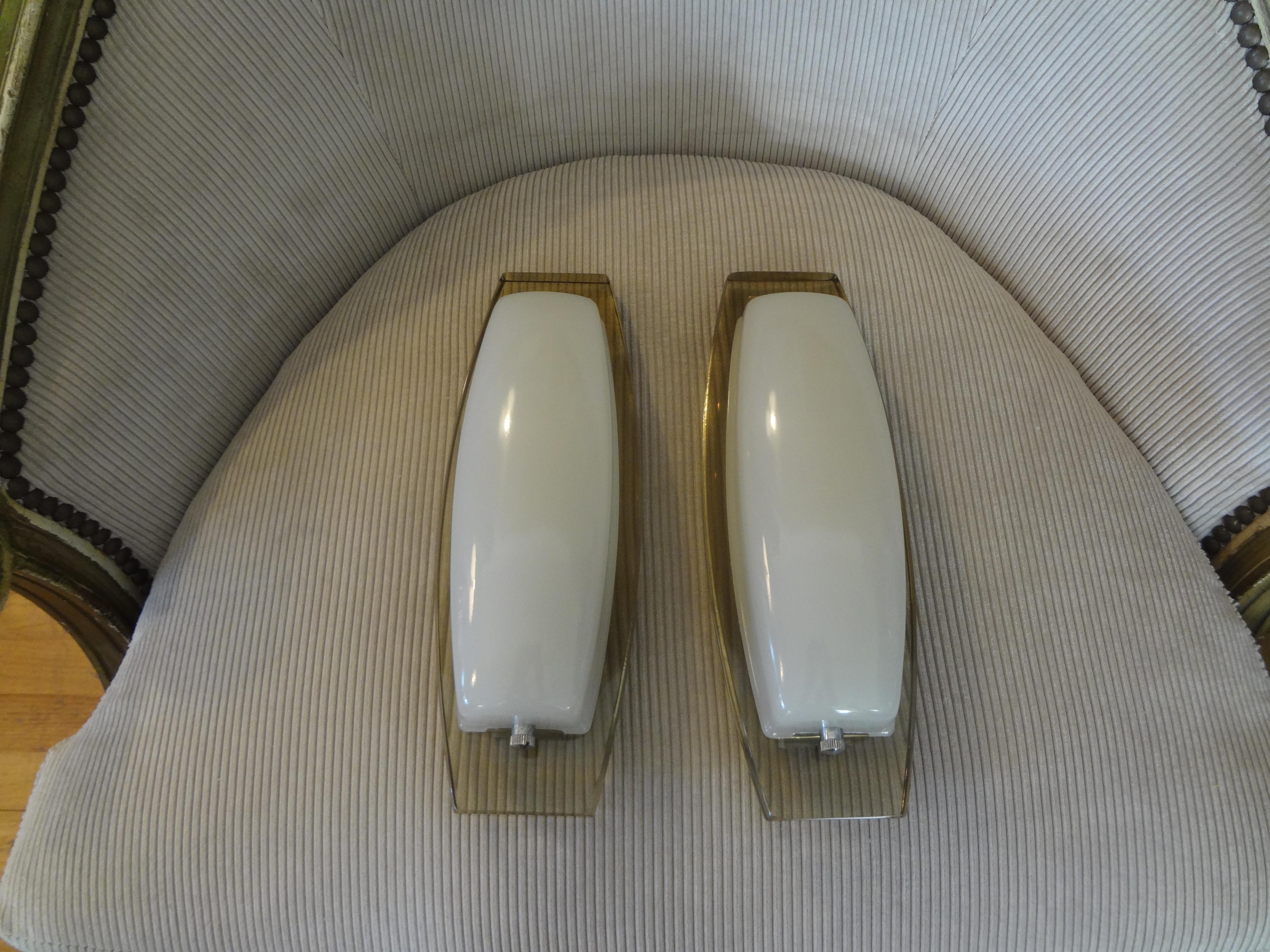 Pair of Italian Fontana Arte Style Glass Sconces For Sale 5