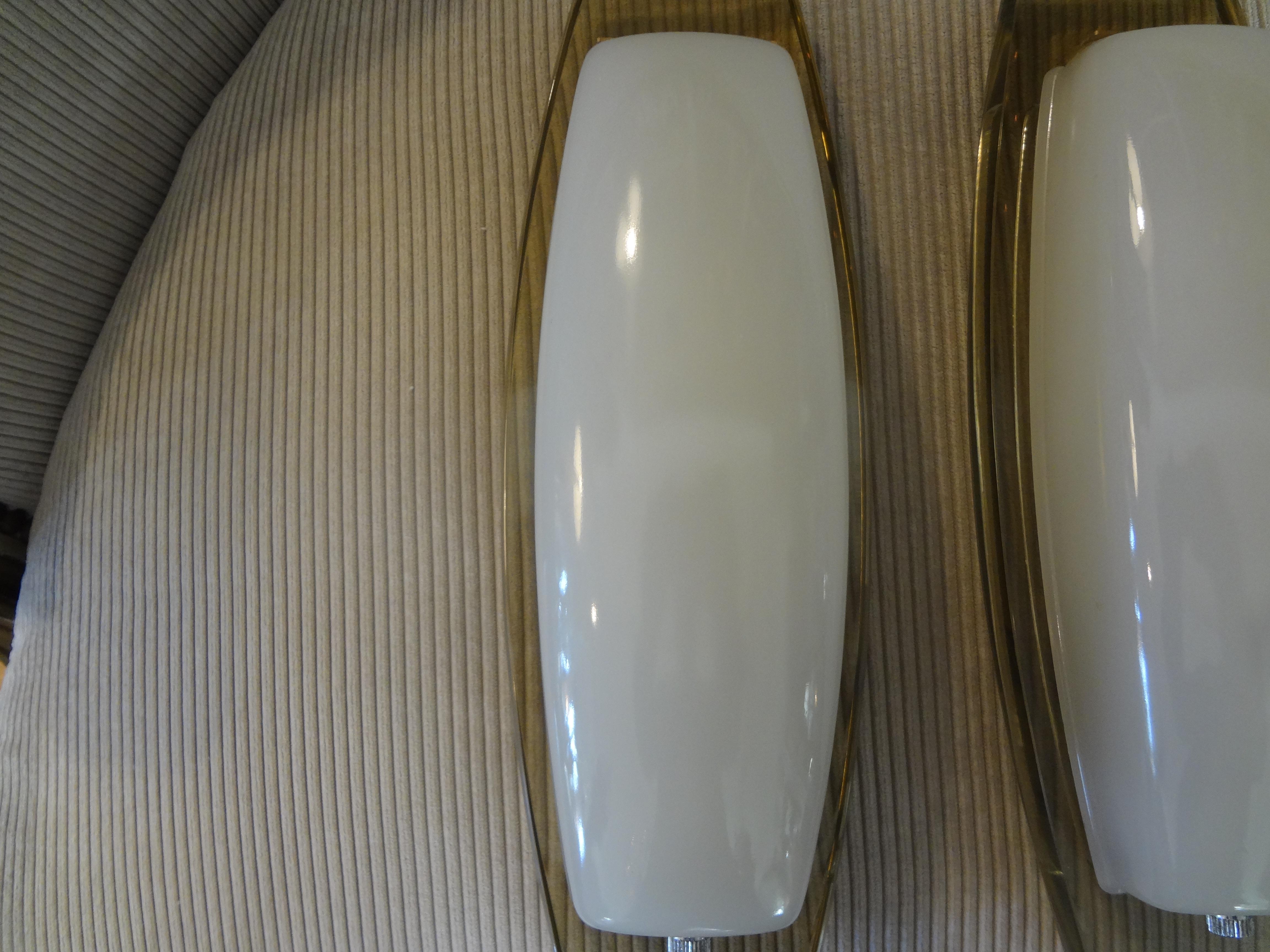 Pair of Italian Fontana Arte Style Glass Sconces For Sale 1