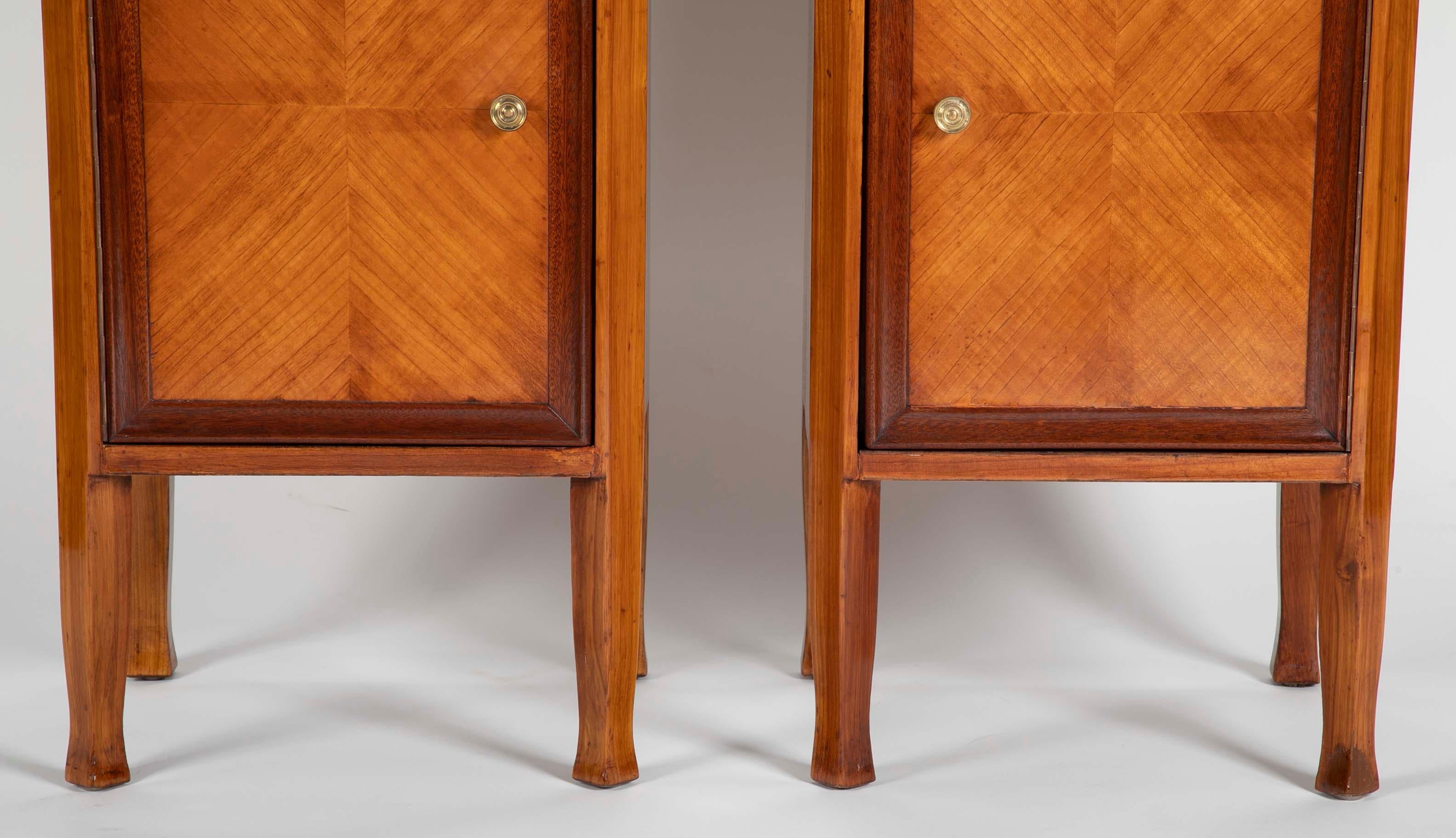 20th Century Pair of Italian Fruit Wood Bedside Cabinets