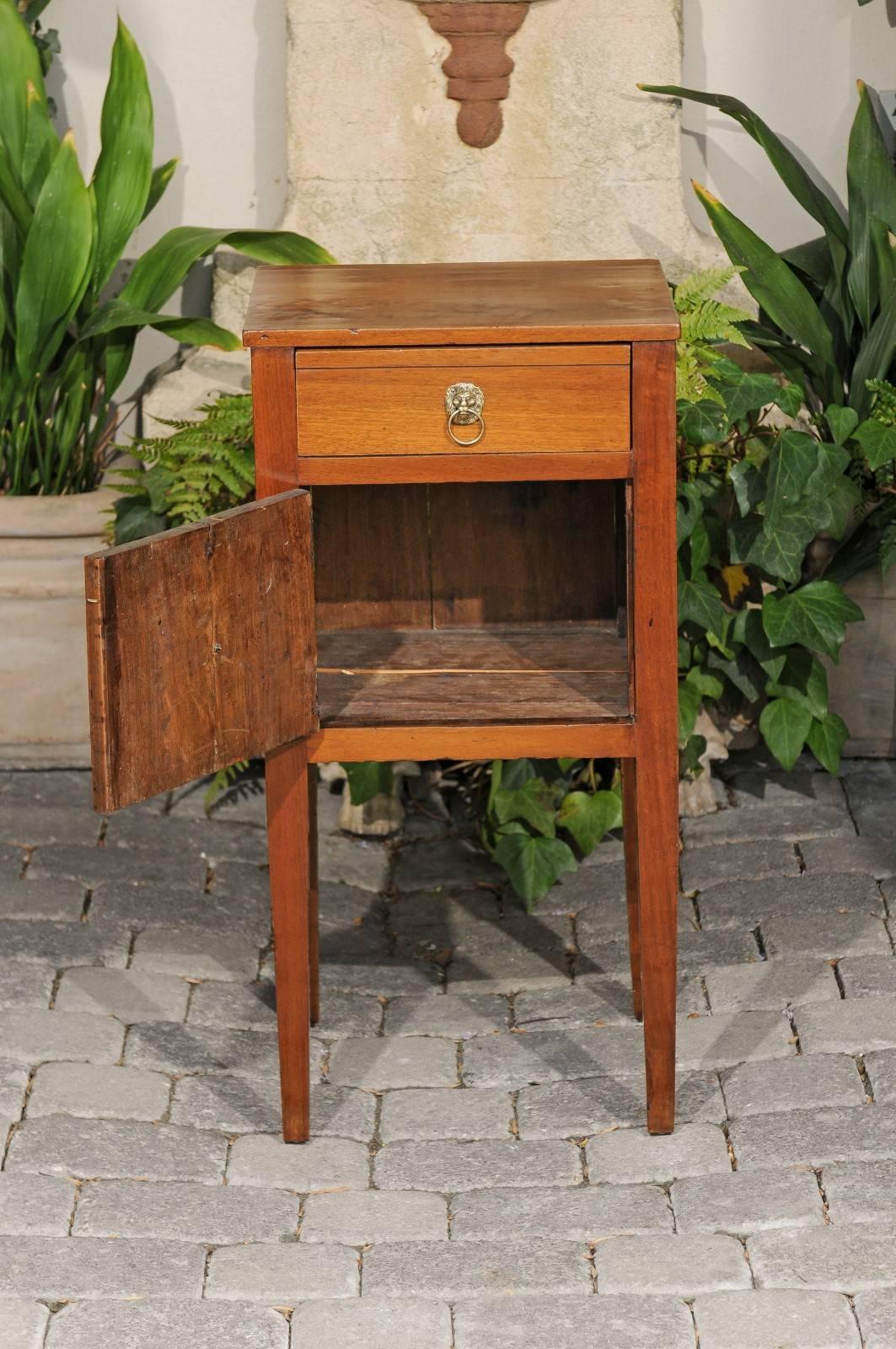 Neoclassical Pair of Italian Fruitwood Single-Drawer and Door Bedside Tables, circa 1850