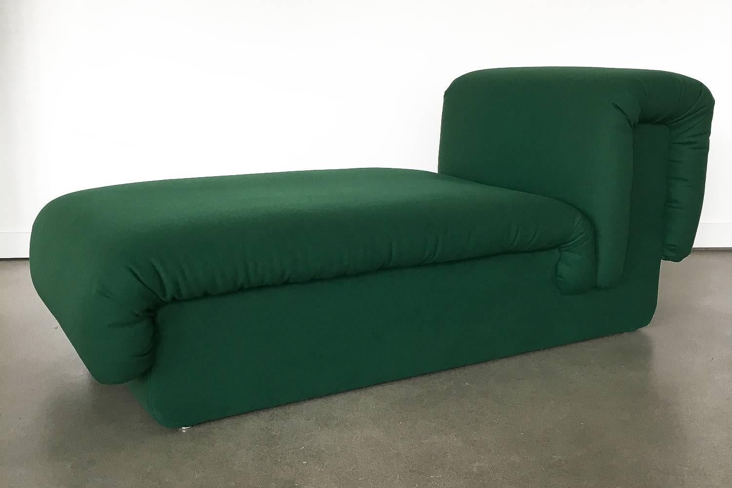 Late 20th Century Pair of Italian Fully Upholstered Modernist Chaise Longues
