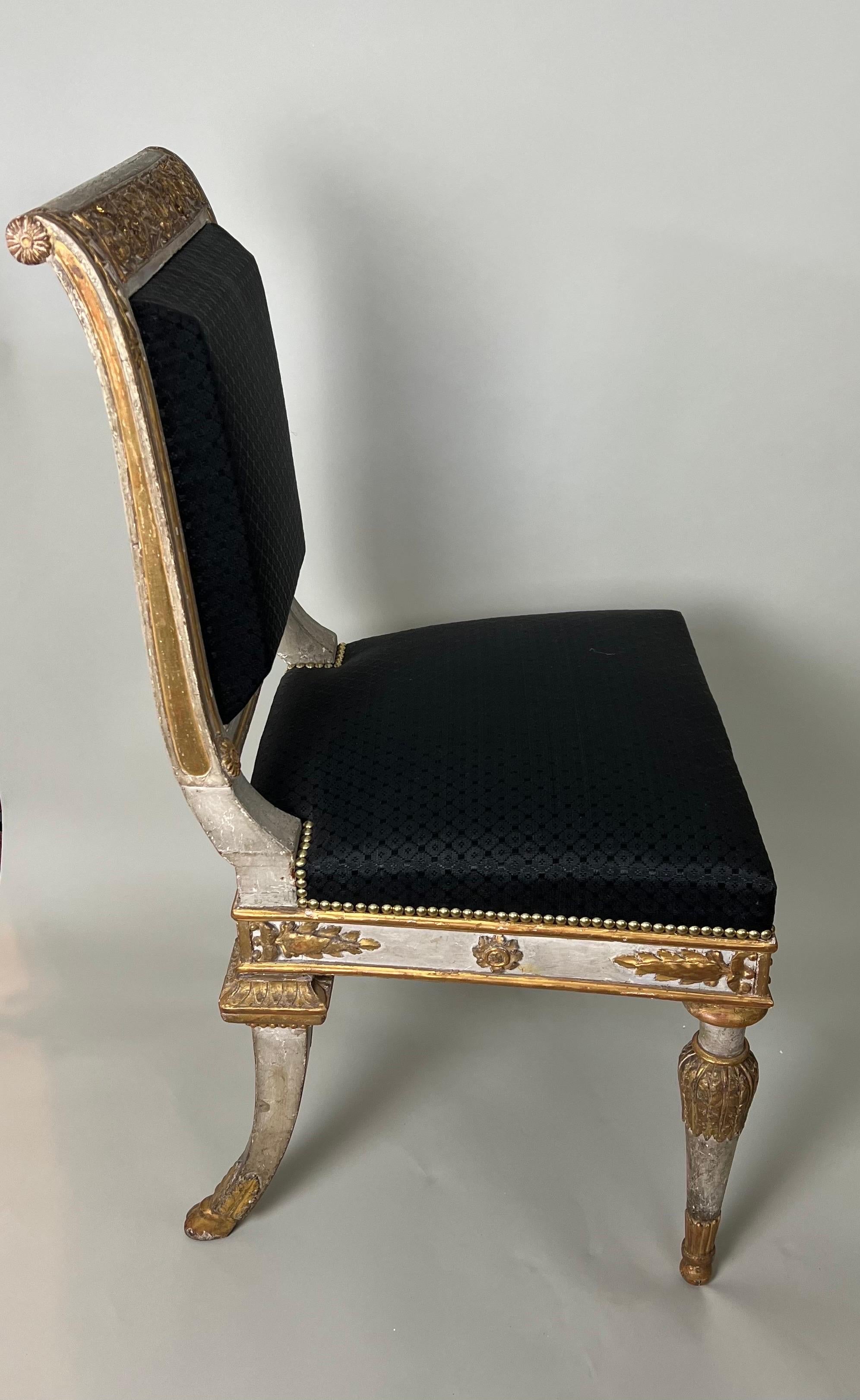 Early 19th Century Pair of Italian Genoese Carved Parcel Gilt  Side Chairs, circa 1820-30 For Sale