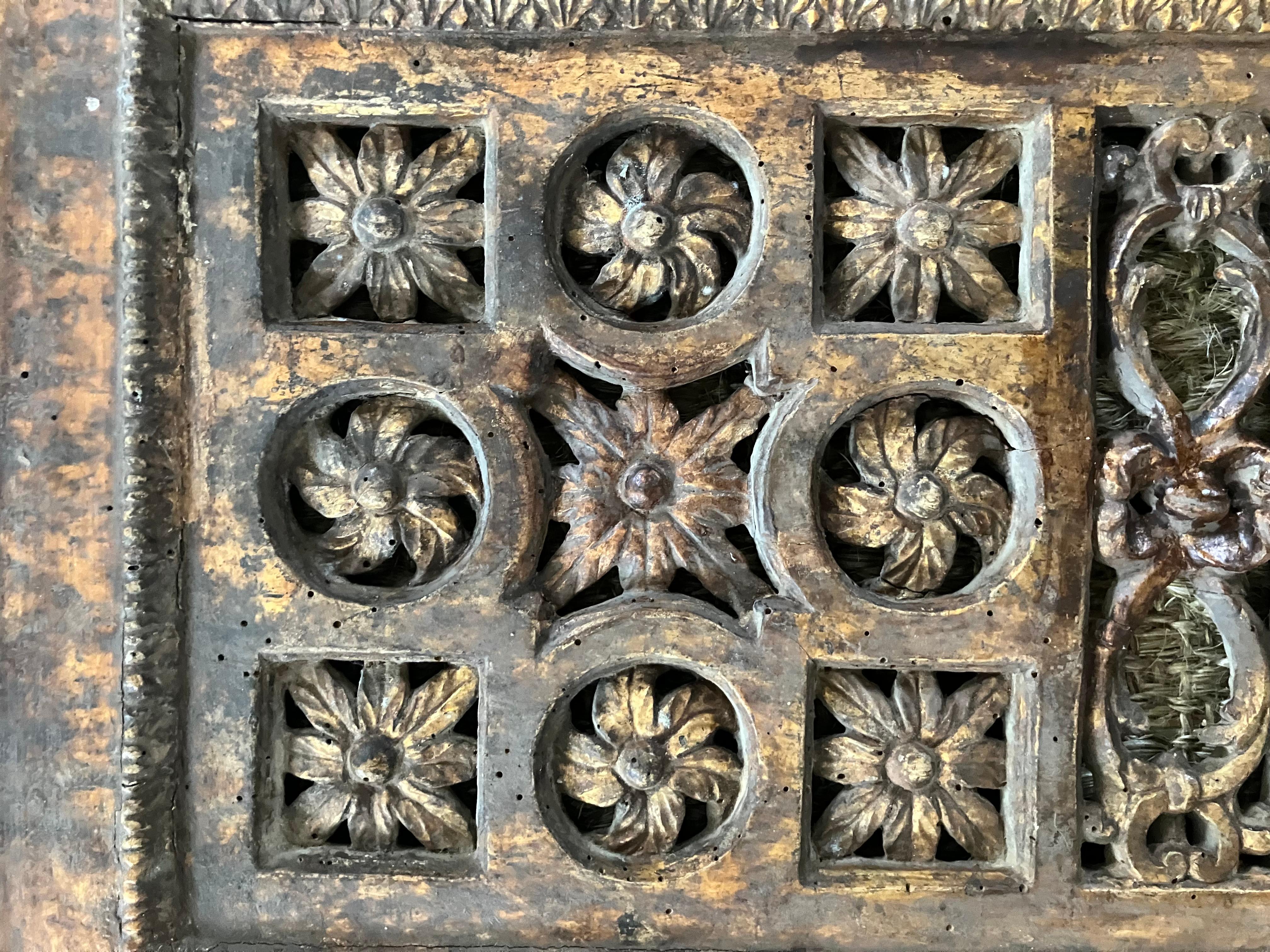 Giltwood Pair of Italian Gilt Carved Panels For Sale