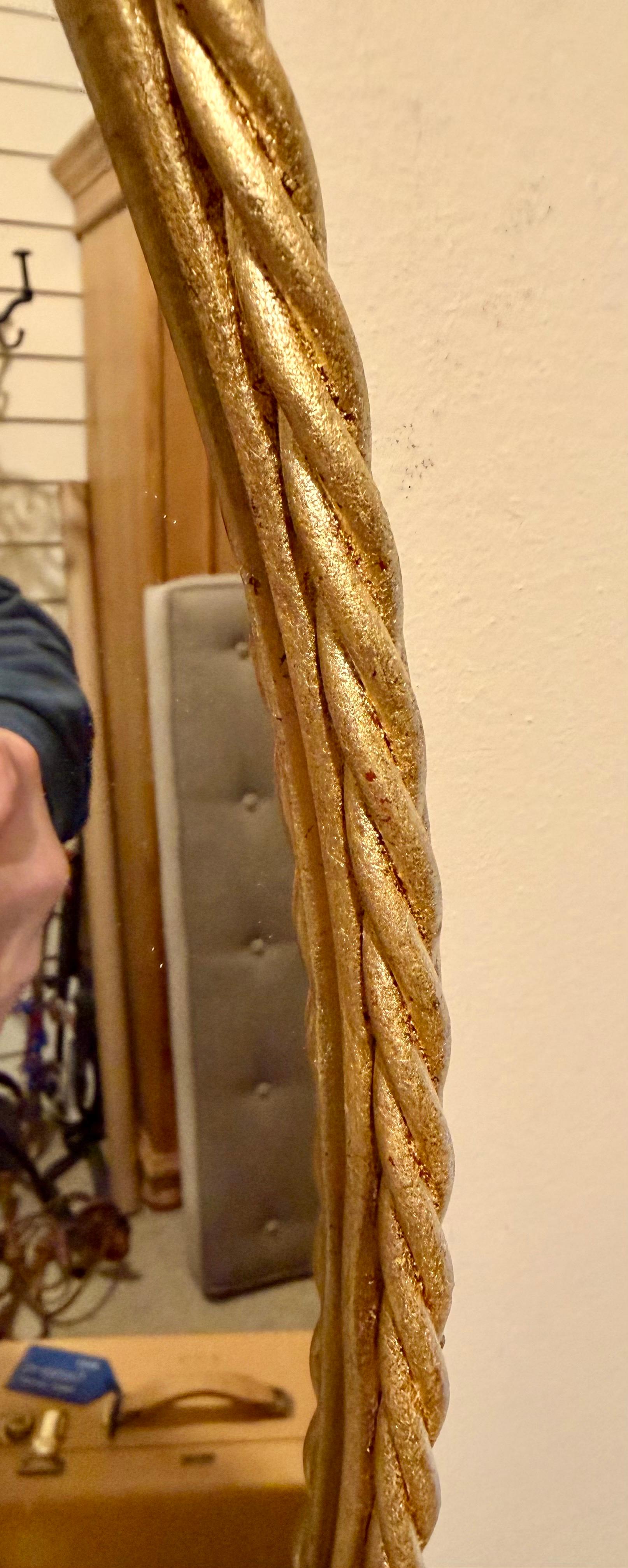 Paire de miroirs à cordes en fer doré italiens en vente 3