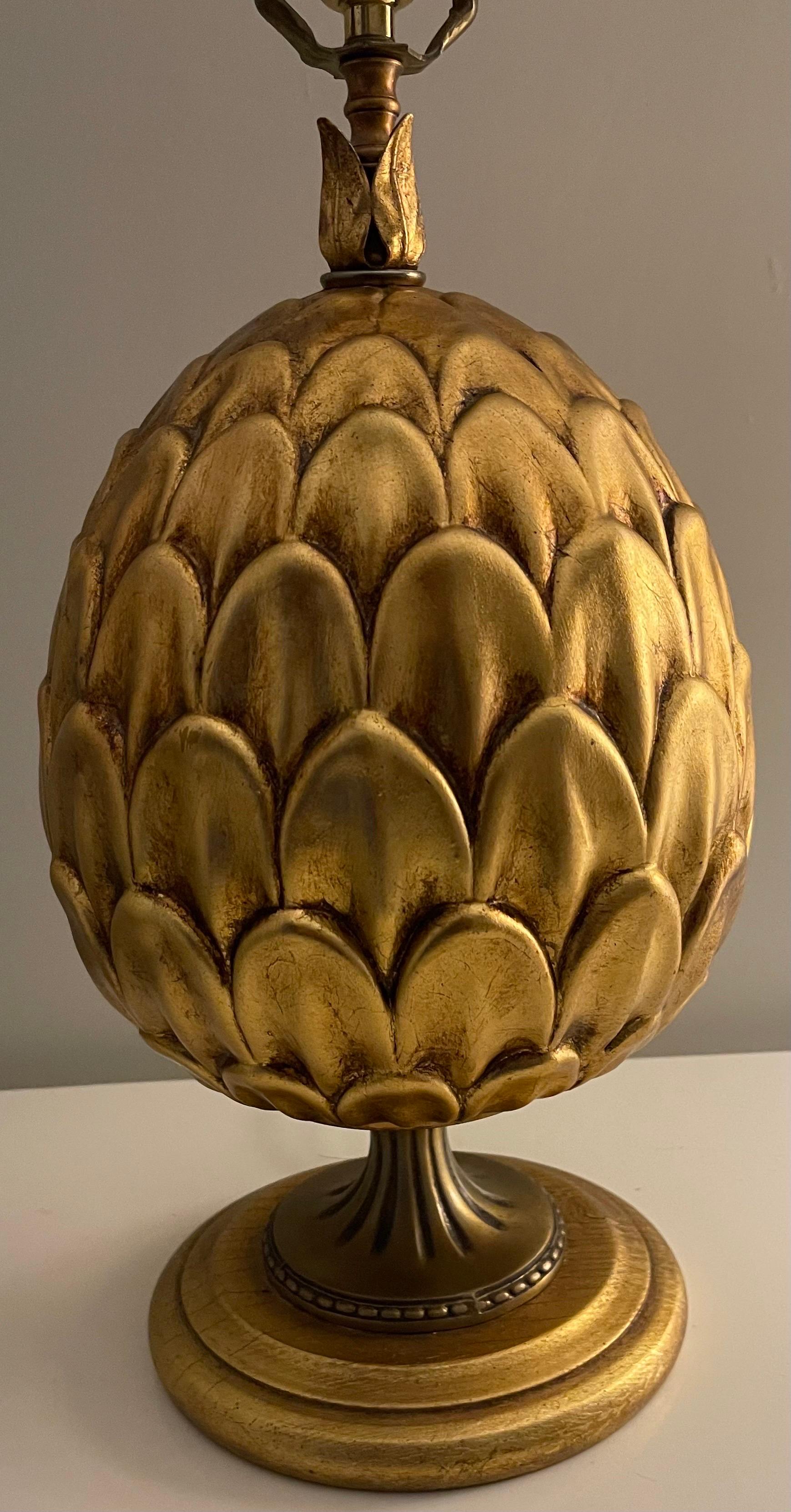 Paar italienische Artichoke-Lampen aus vergoldetem Metall (Vergoldet) im Angebot