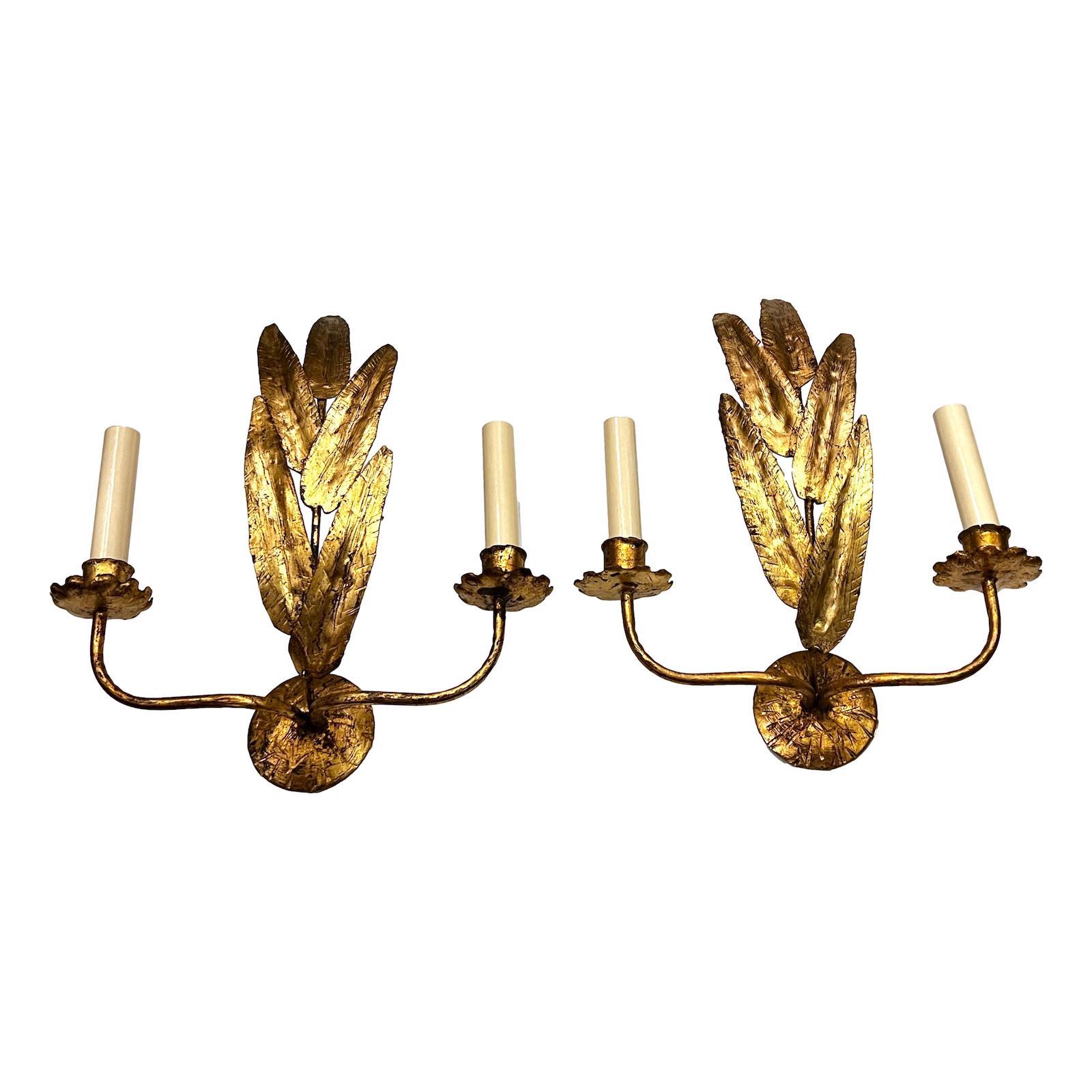 Pair of Italian Gilt Metal Sconces In Good Condition For Sale In New York, NY