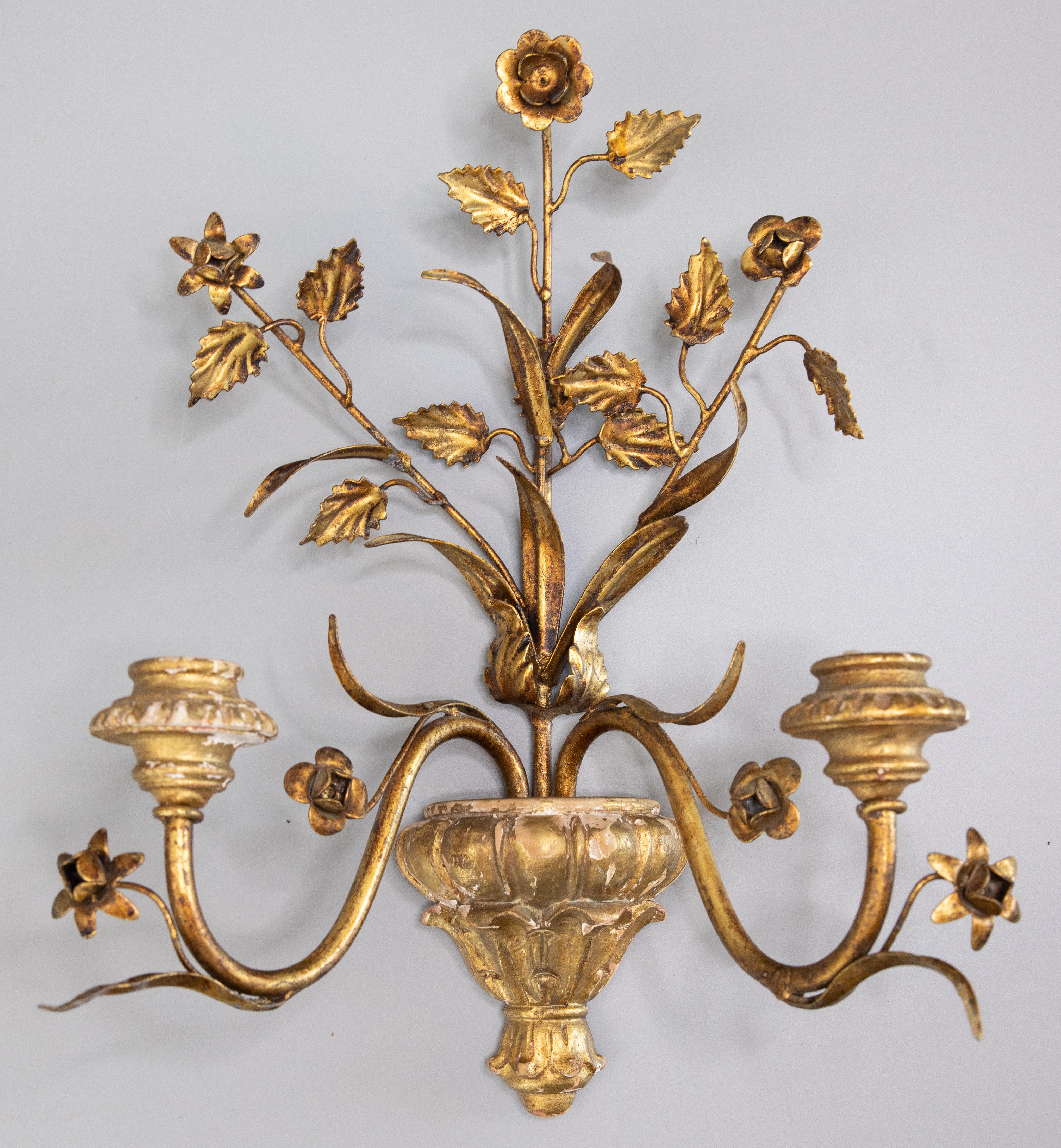Pair of Italian Gilt Tole & Giltwood Floral Candle Wall Sconces, circa 1940 In Good Condition In Pearland, TX