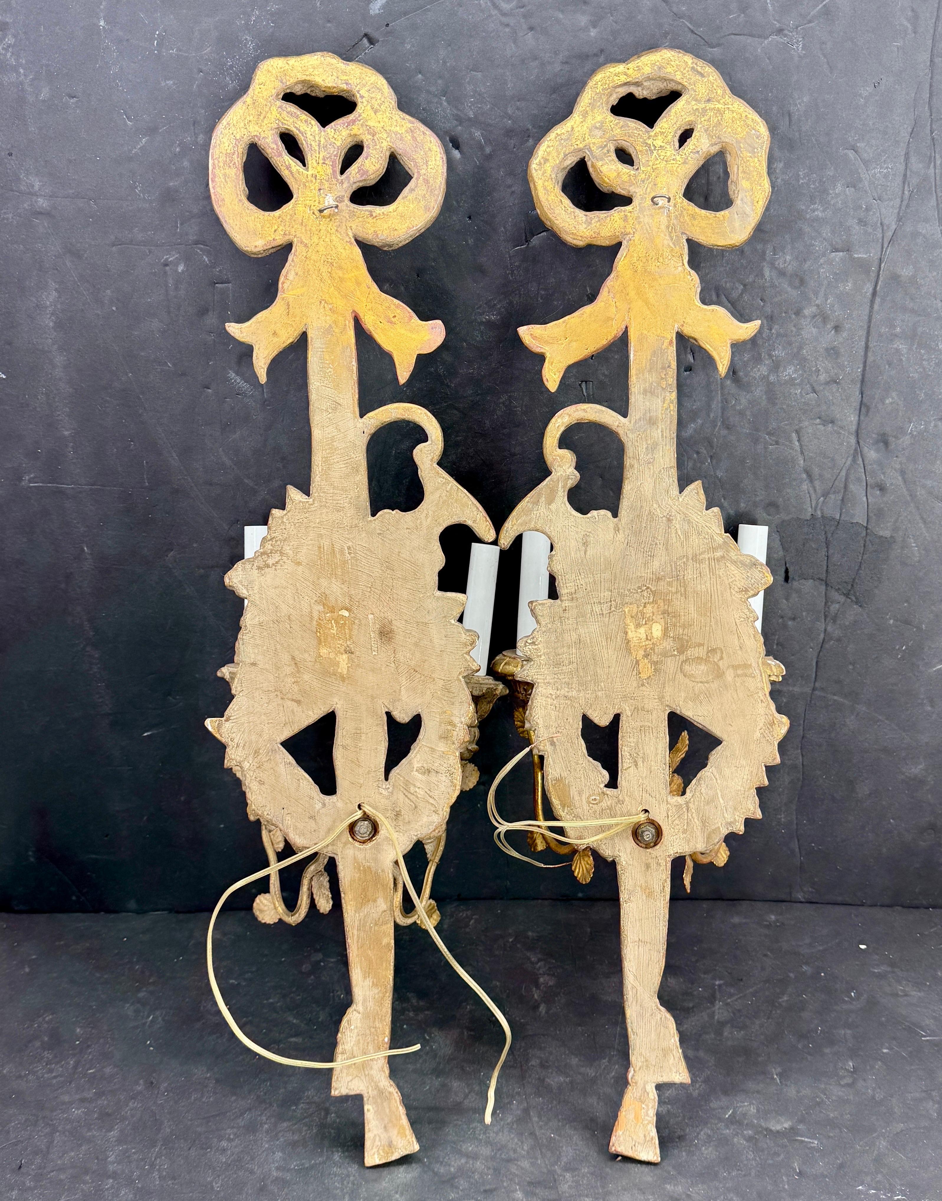 Pair of Italian Gilt Wood Wall Sconces Appliques Lights in vendita 6