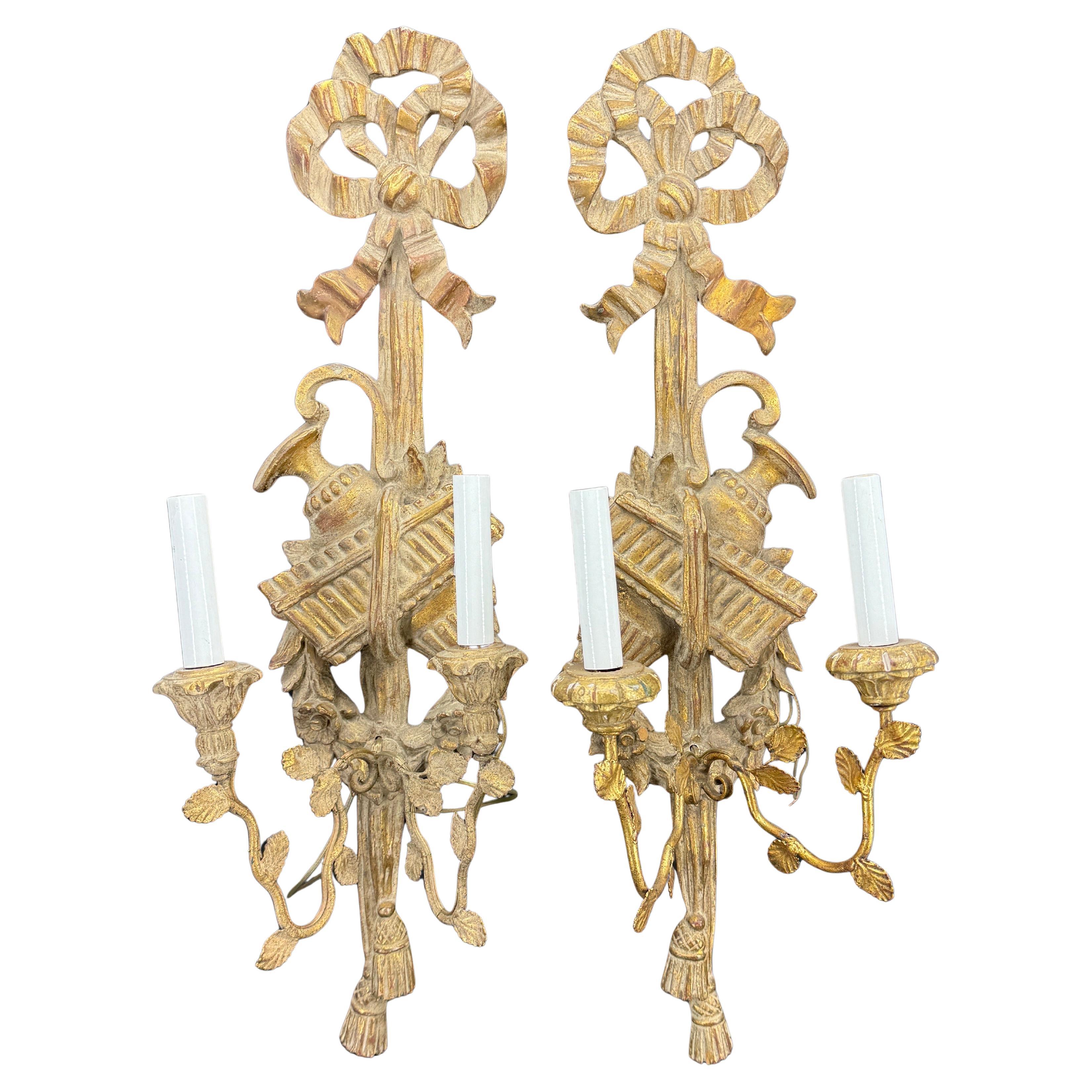 Pair of Italian Gilt Wood Wall Sconces Appliques Lights