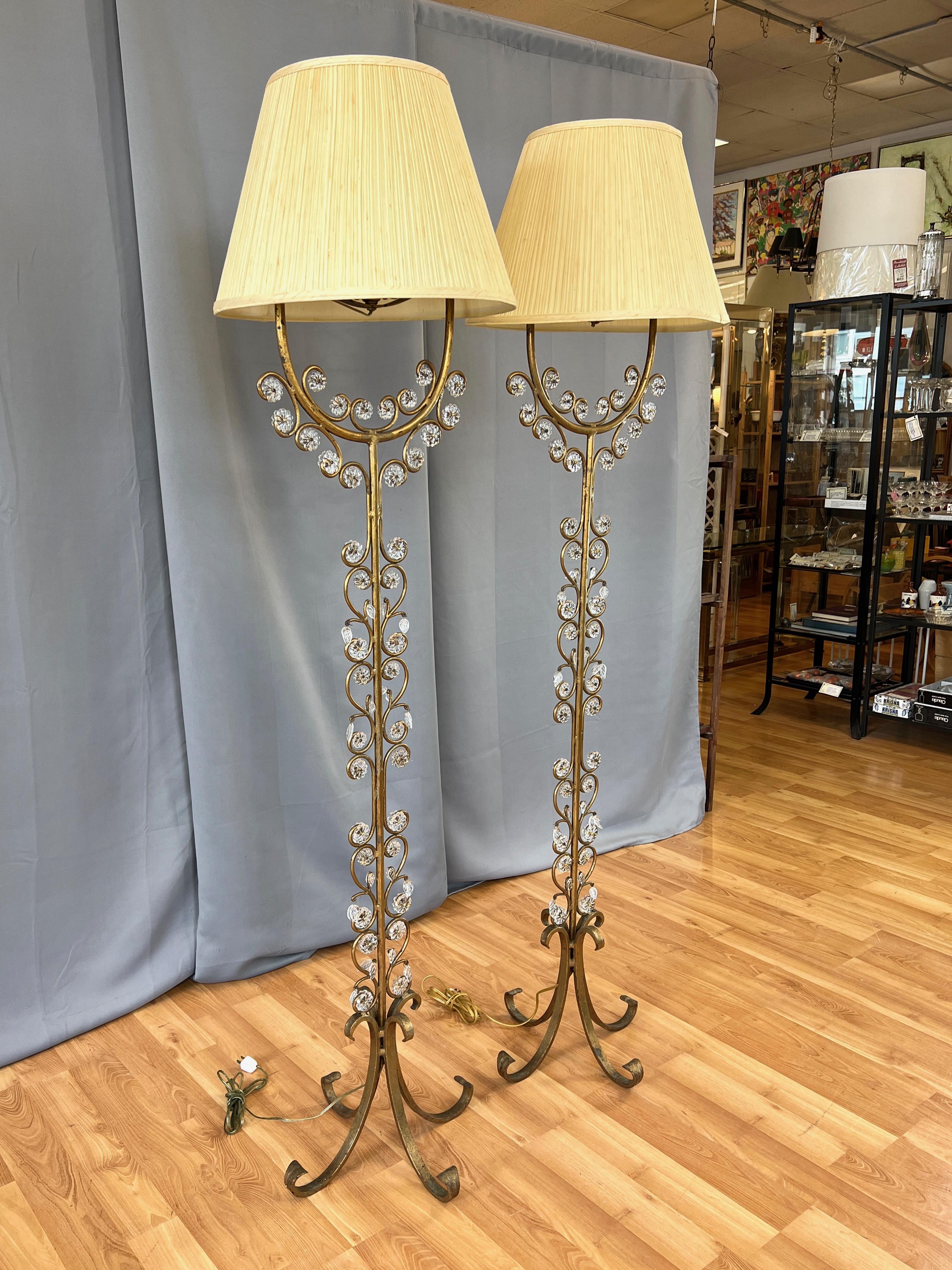 Hollywood Regency Pair of Italian Gilt Wrought Iron Floor Lamps with Glass Florets & Leaves, 1950s For Sale